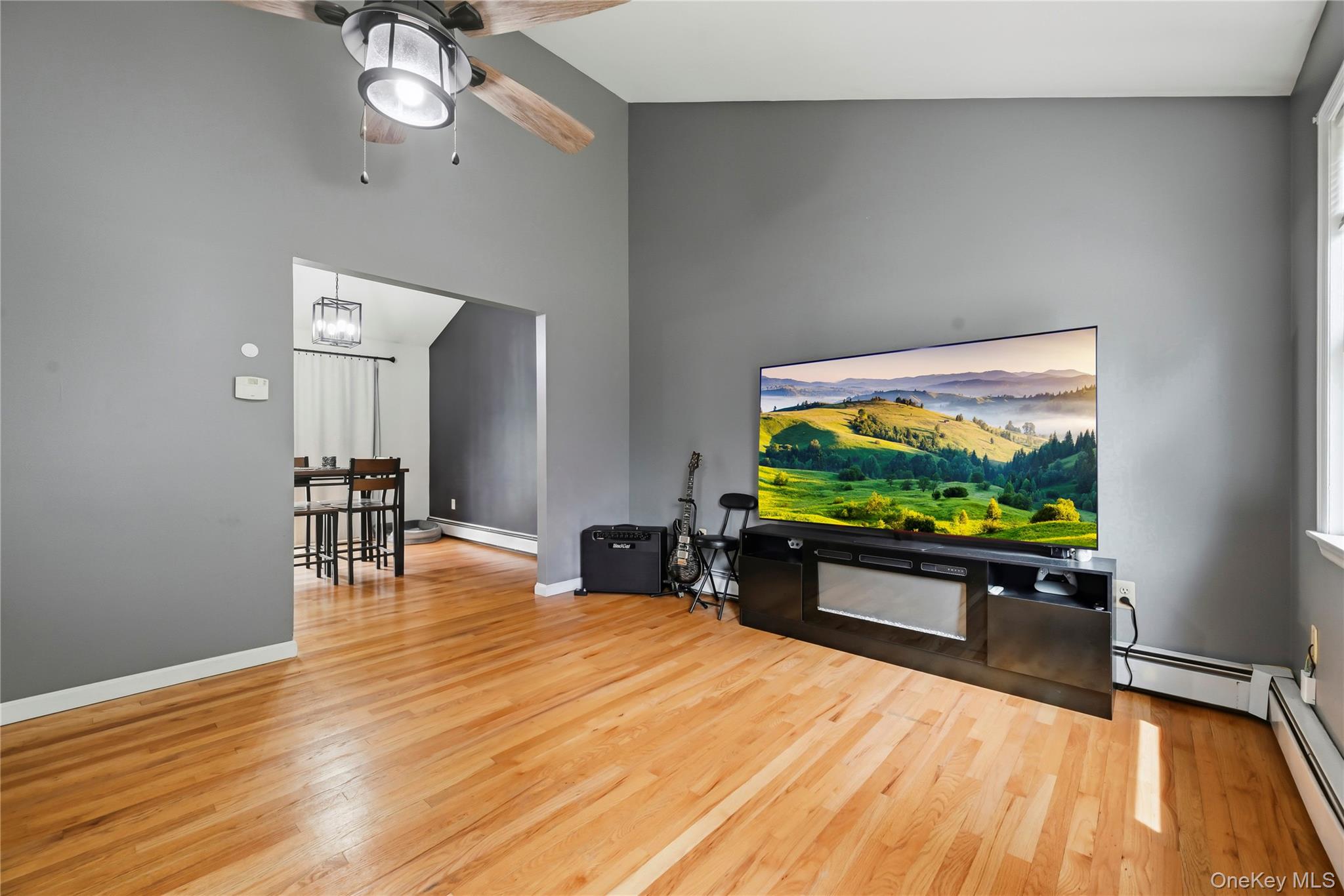 564 Clove Road Property Photo 12