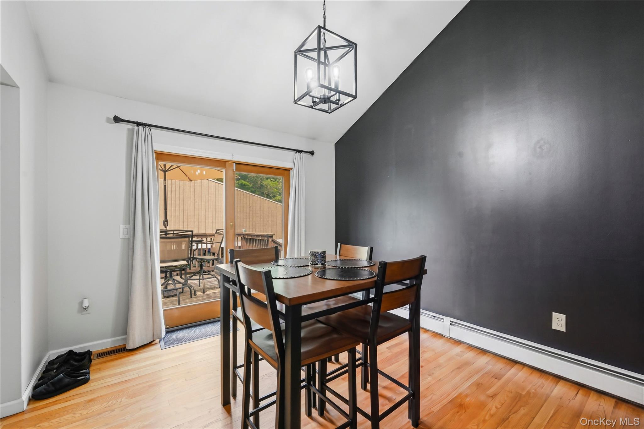 564 Clove Road Property Photo 13