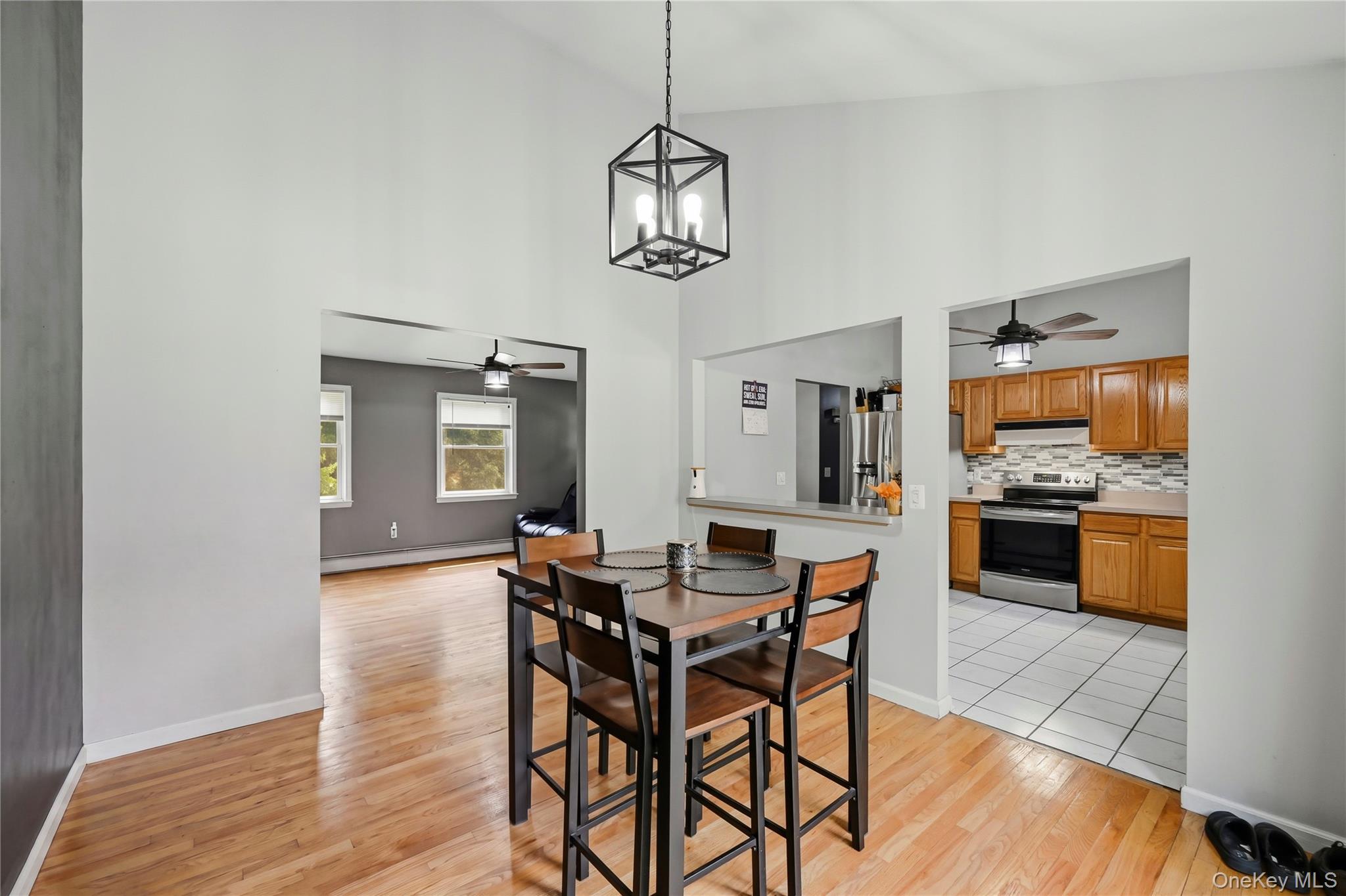 564 Clove Road Property Photo 14