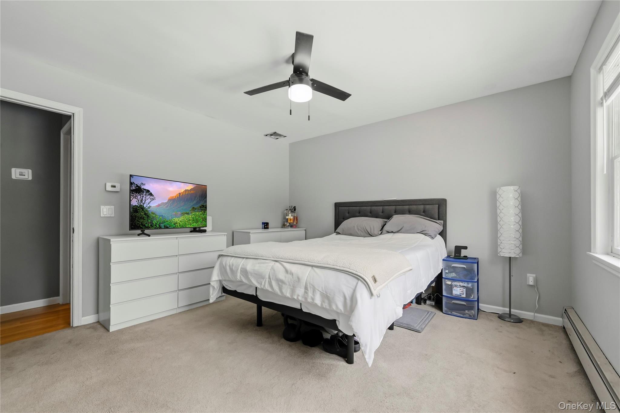 564 Clove Road Property Photo 20