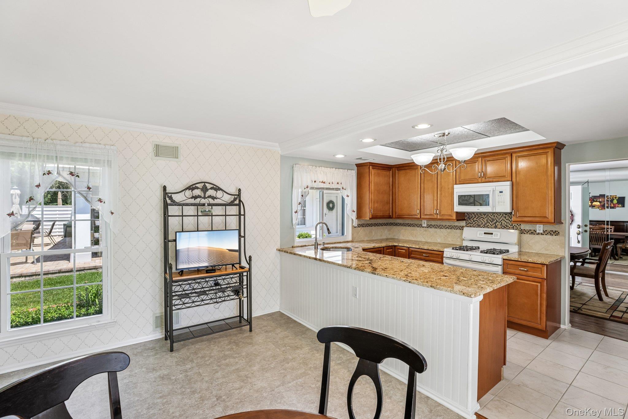 187 Glen Drive Property Photo 12