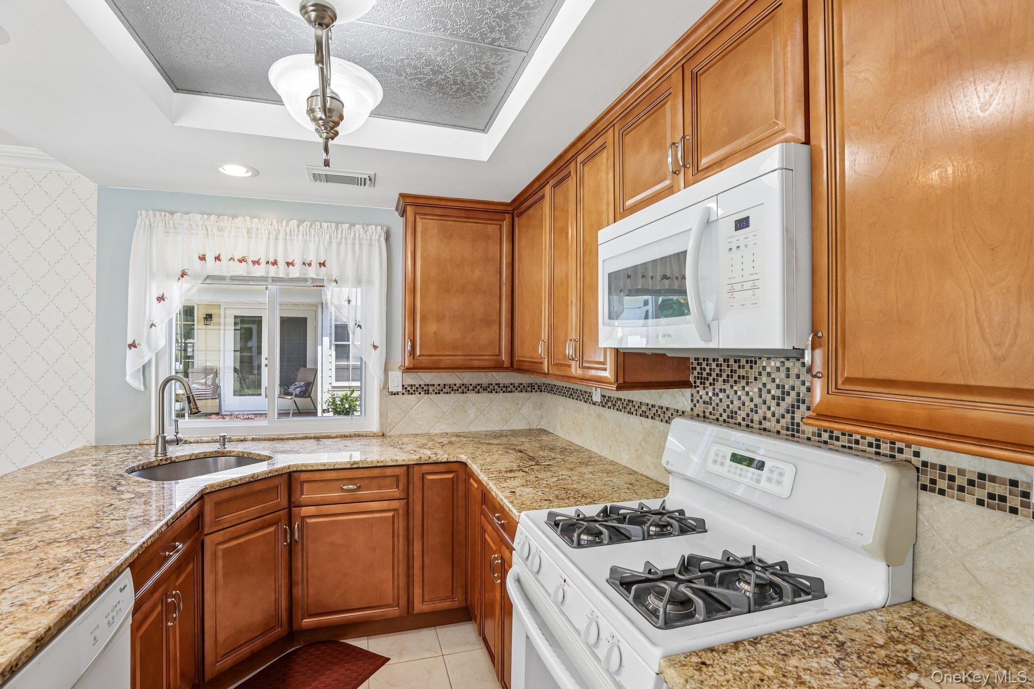 187 Glen Drive Property Photo 17