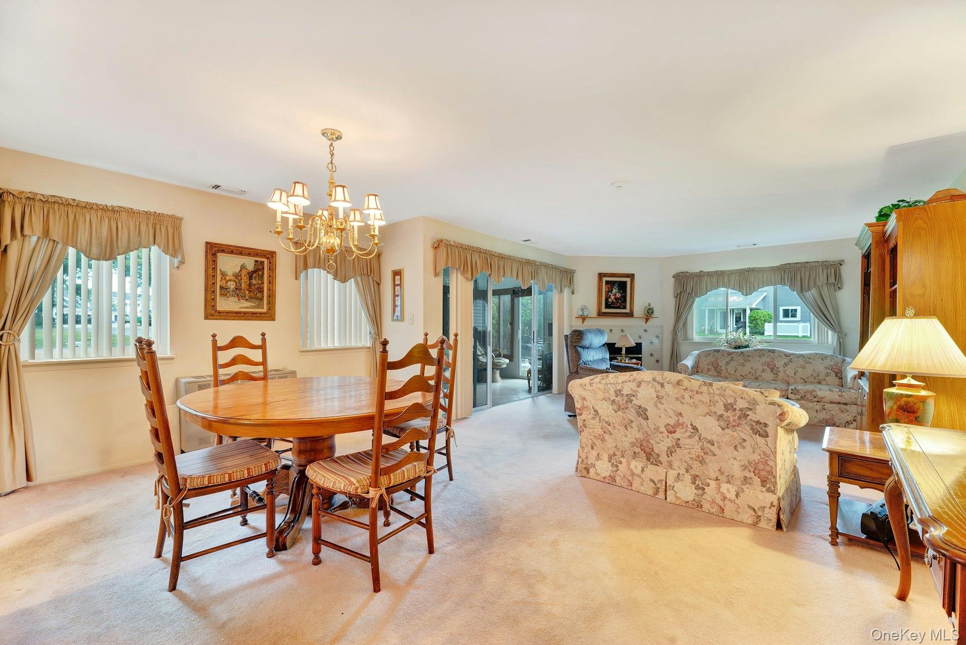 216 River Drive Property Photo 12