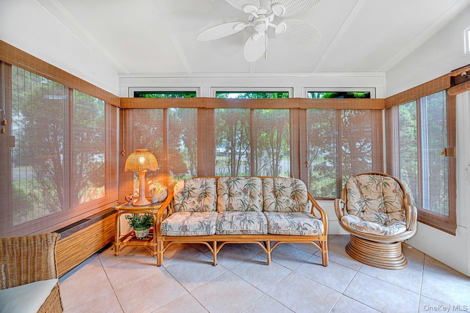 216 River Drive Property Photo 14