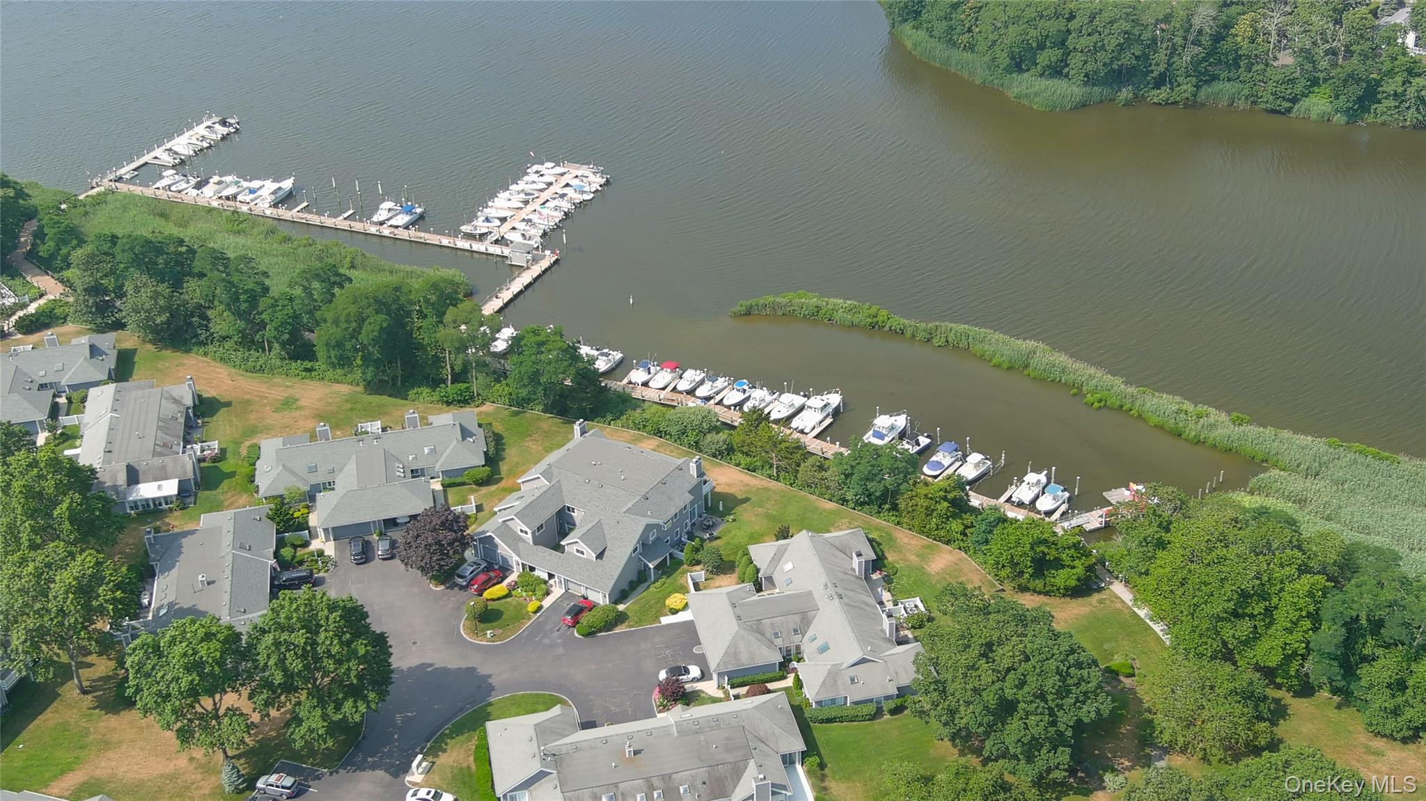 216 River Drive Property Photo 39