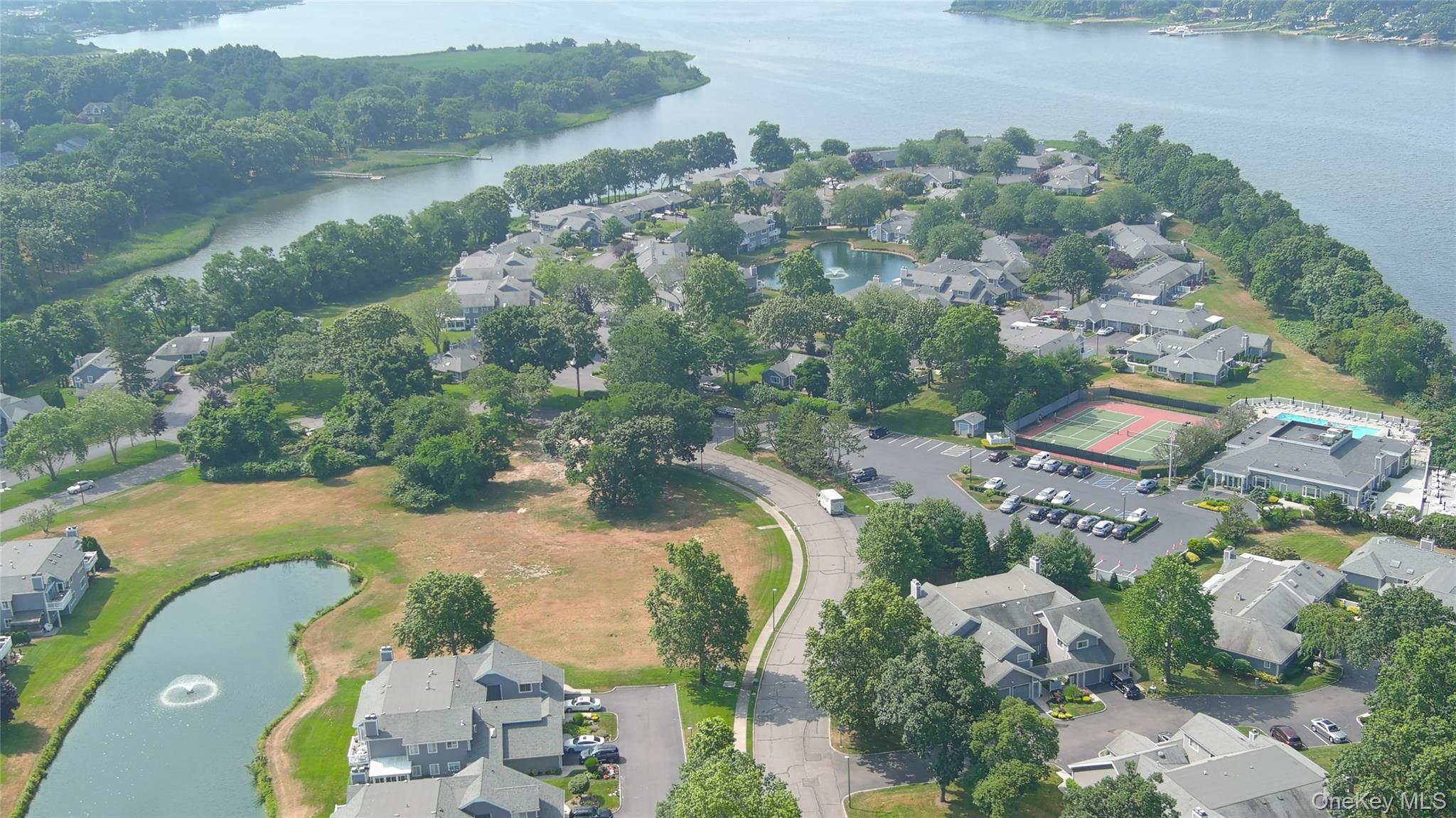 216 River Drive Property Photo 40