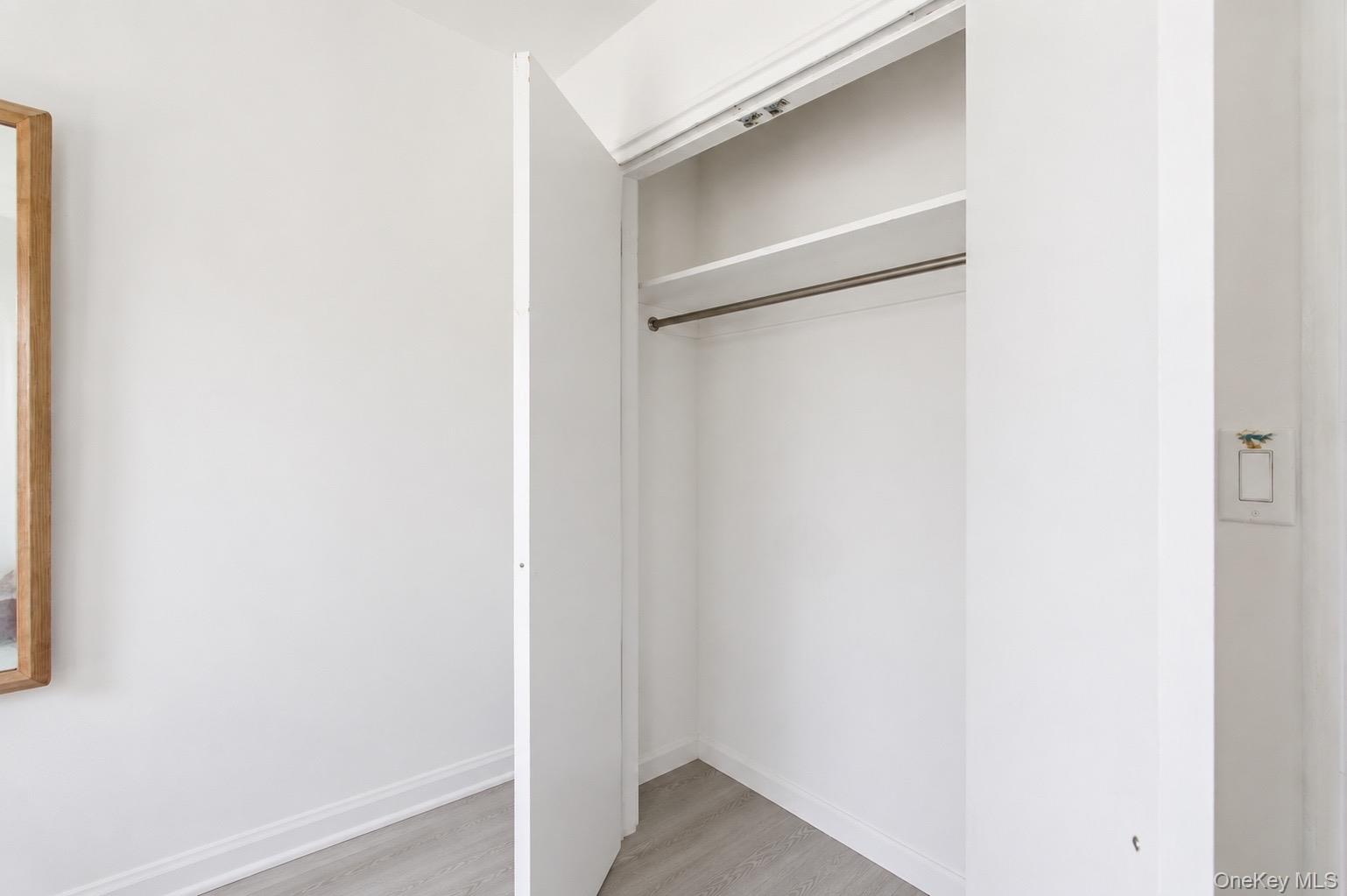 253 Robinson Avenue Property Photo 24