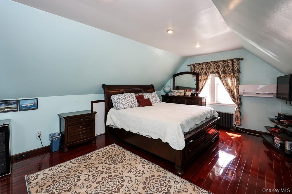 18348 Camden Avenue Property Photo 11