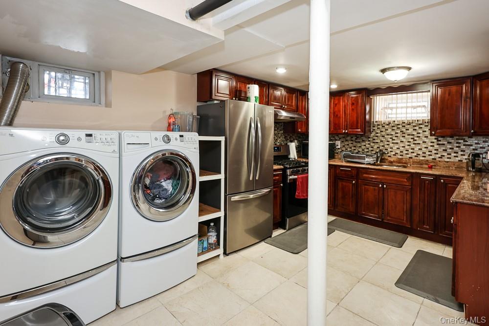 18348 Camden Avenue Property Photo 14