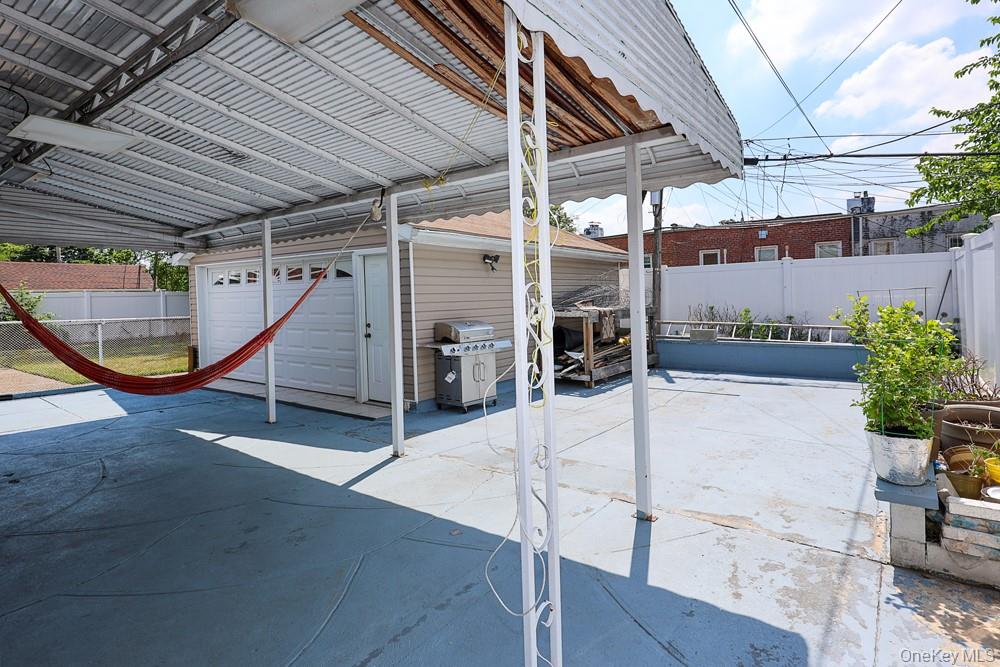 18348 Camden Avenue Property Photo 19