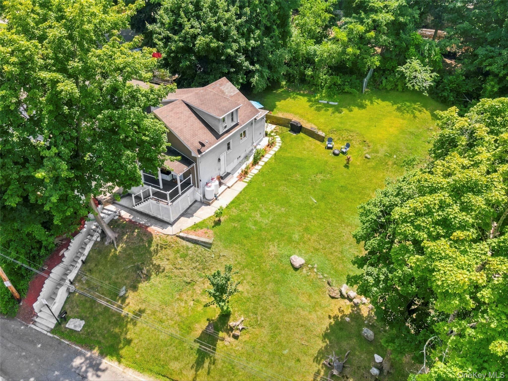 1463 Lincoln Terrace Property Photo 24