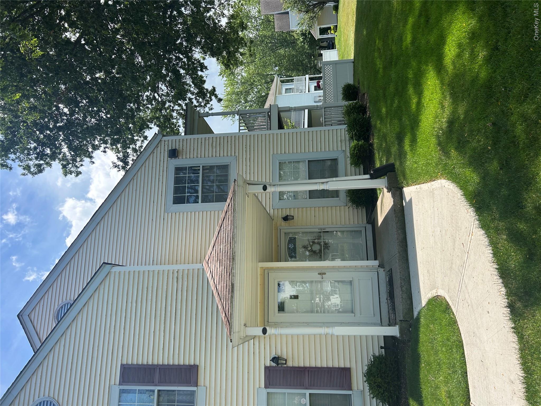99 Fairview Circle 211U Property Photo 1