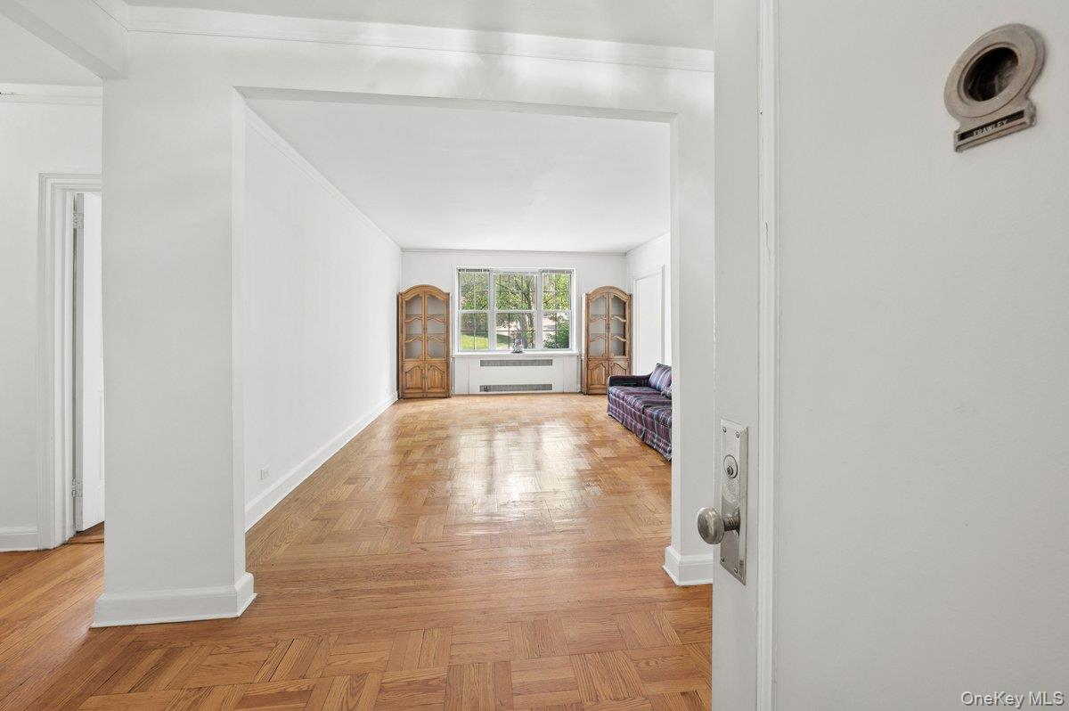 7 Midland Gardens 1m Property Photo 3