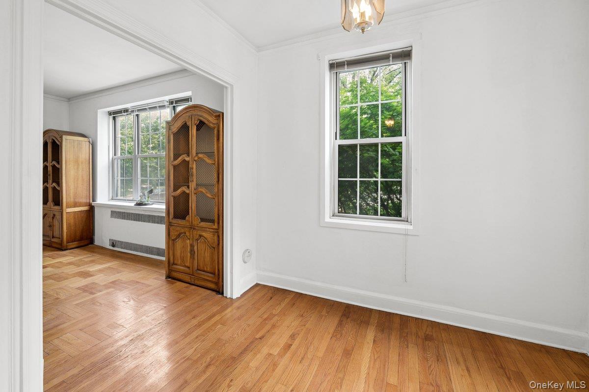 7 Midland Gardens 1m Property Photo 7