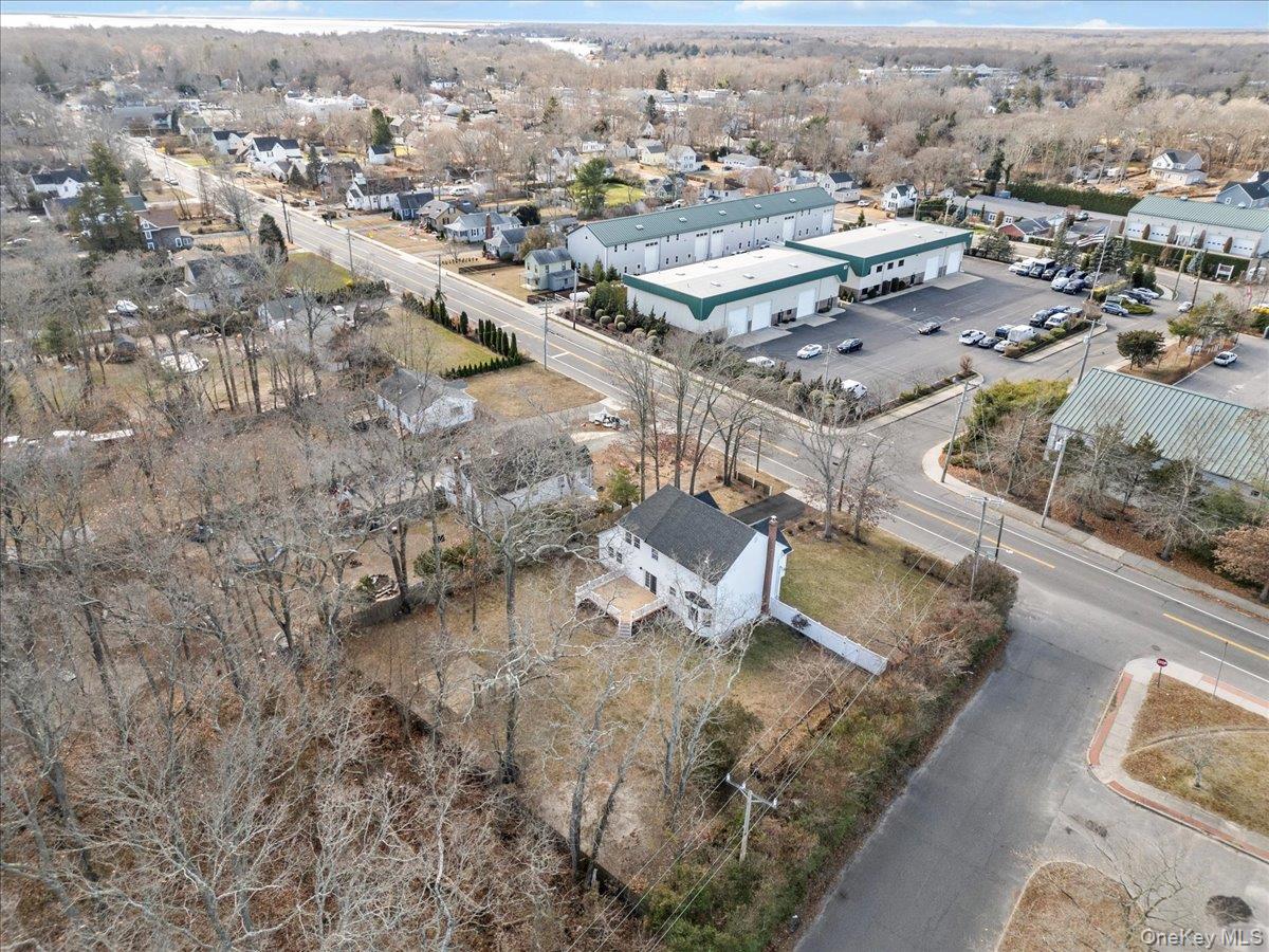 89 Railroad Avenue Property Photo 4