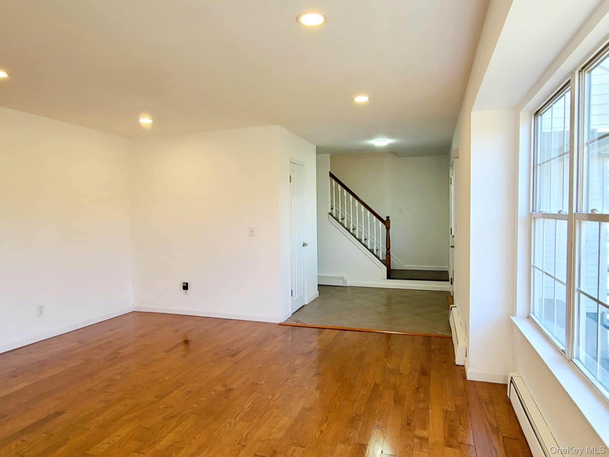 89 Railroad Avenue Property Photo 8