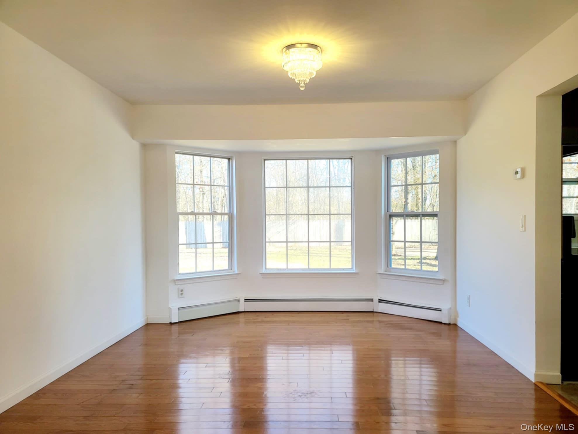 89 Railroad Avenue Property Photo 10