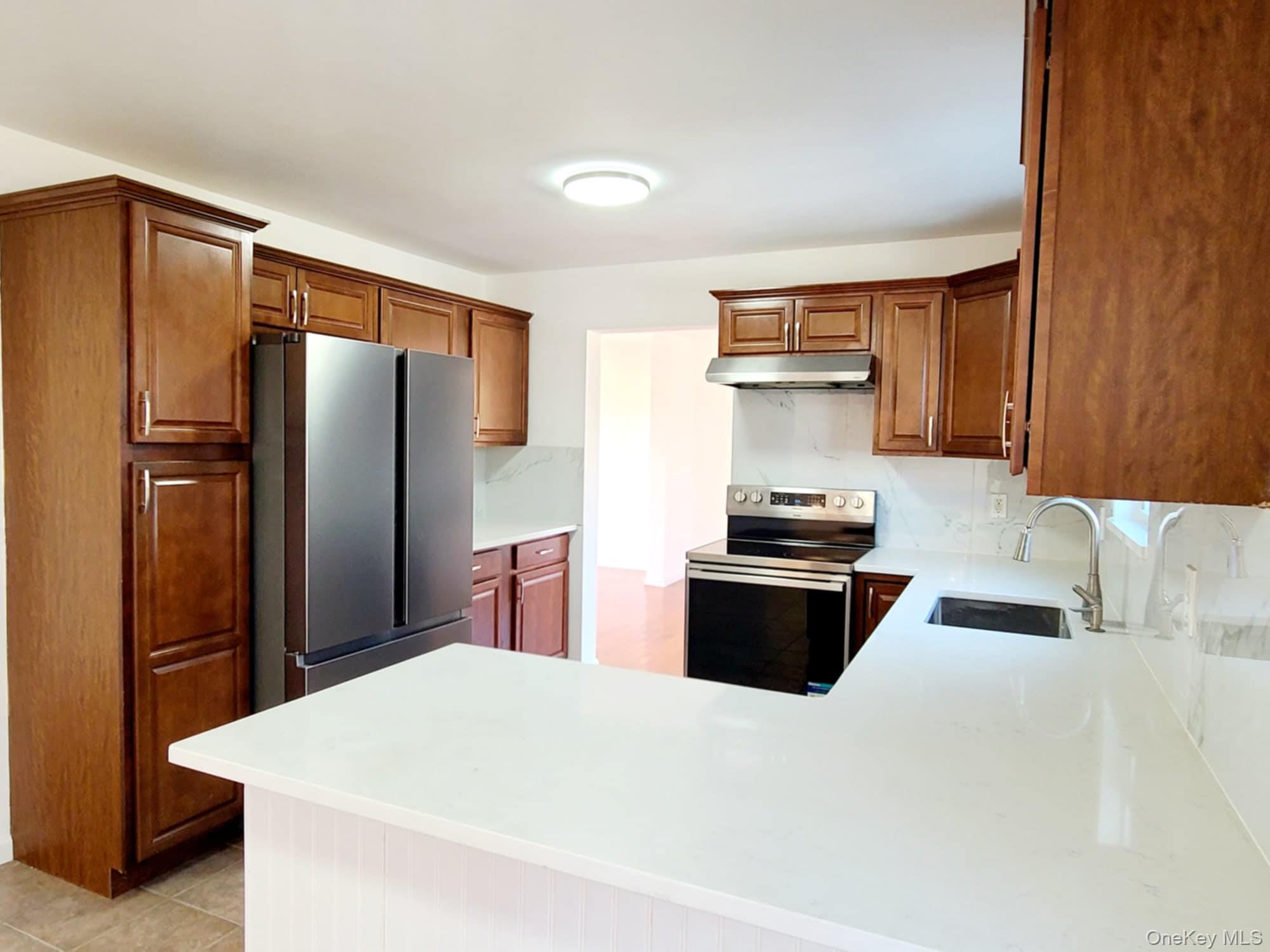 89 Railroad Avenue Property Photo 15