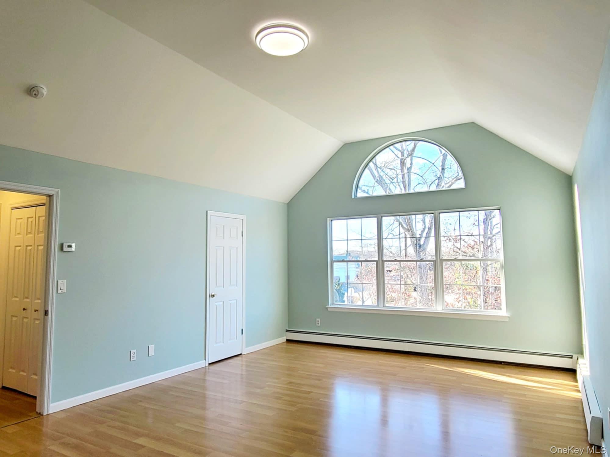 89 Railroad Avenue Property Photo 18