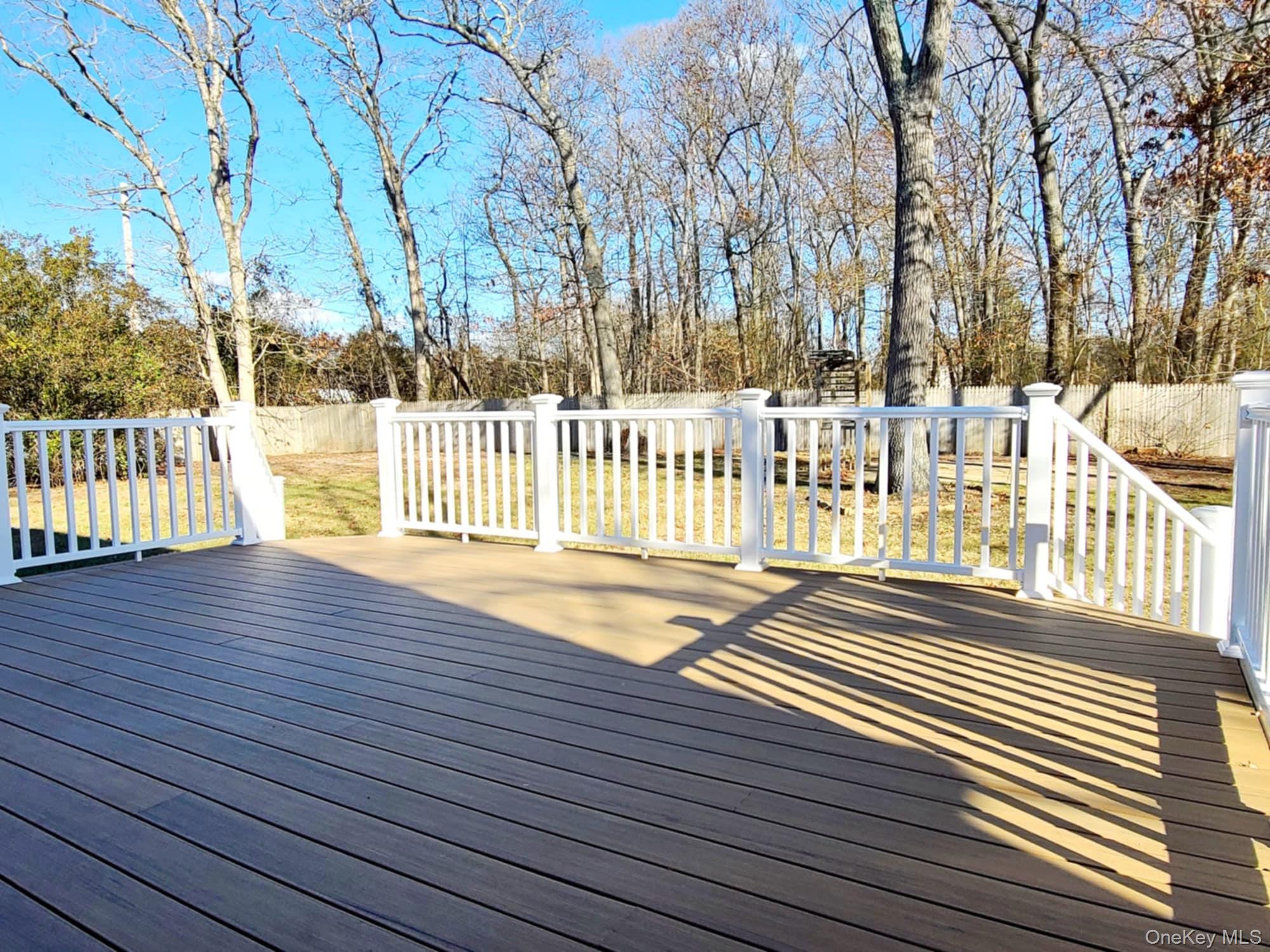 89 Railroad Avenue Property Photo 34