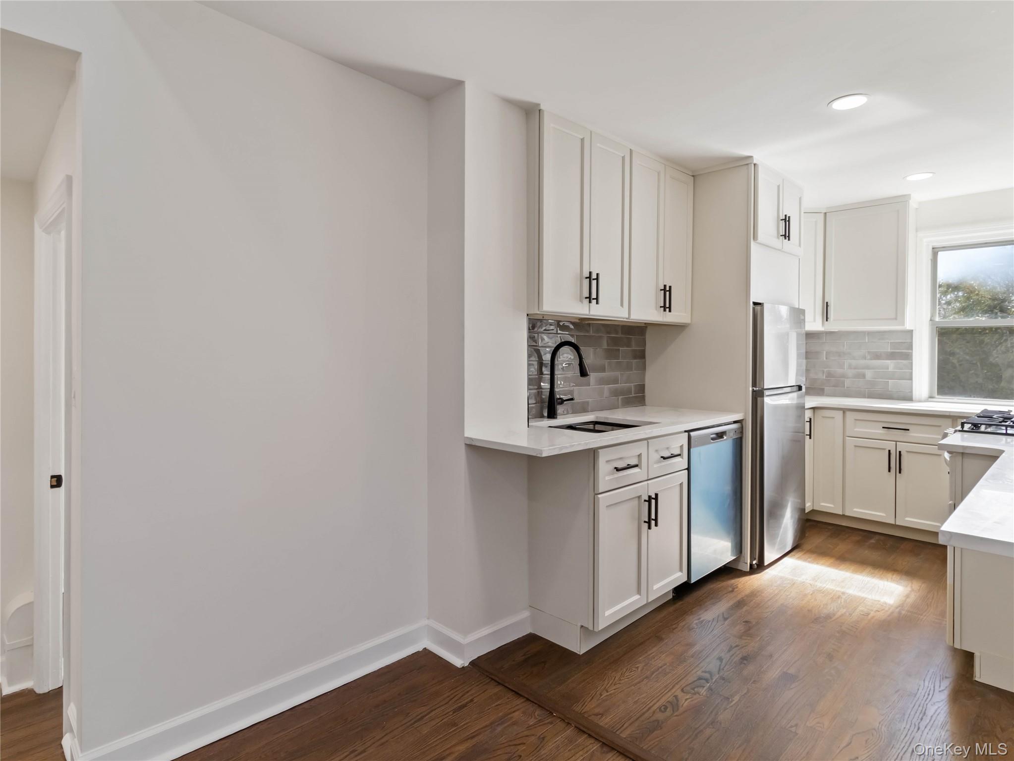 37 New Avenue Property Photo 5