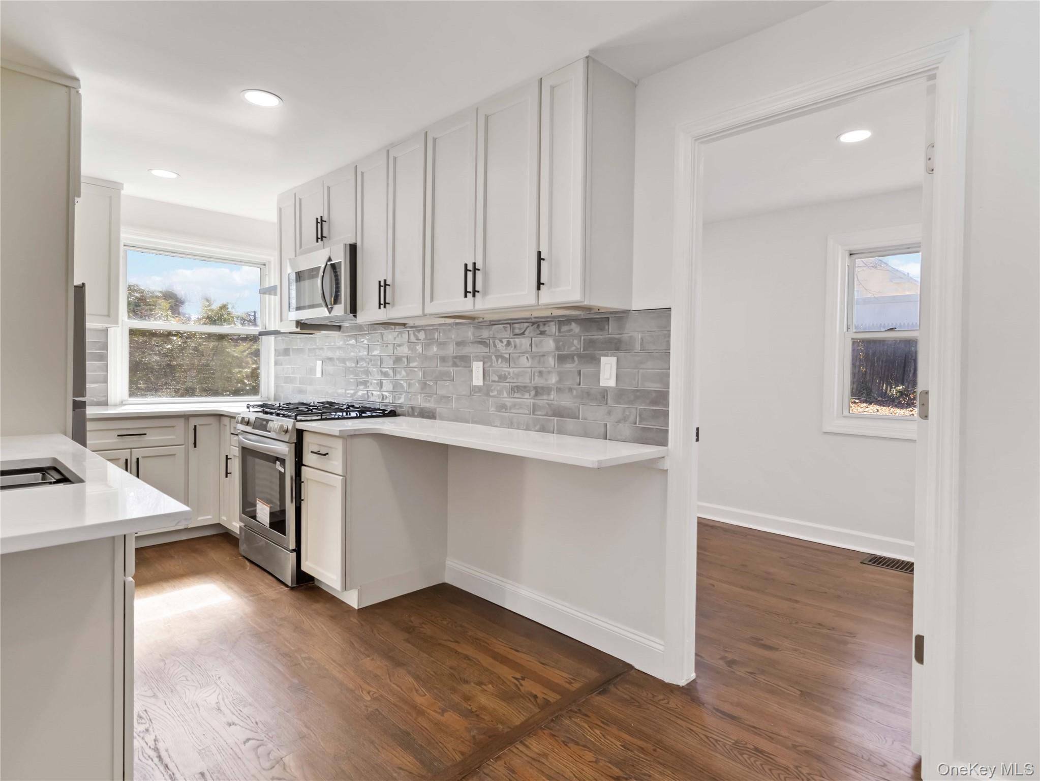 37 New Avenue Property Photo 6