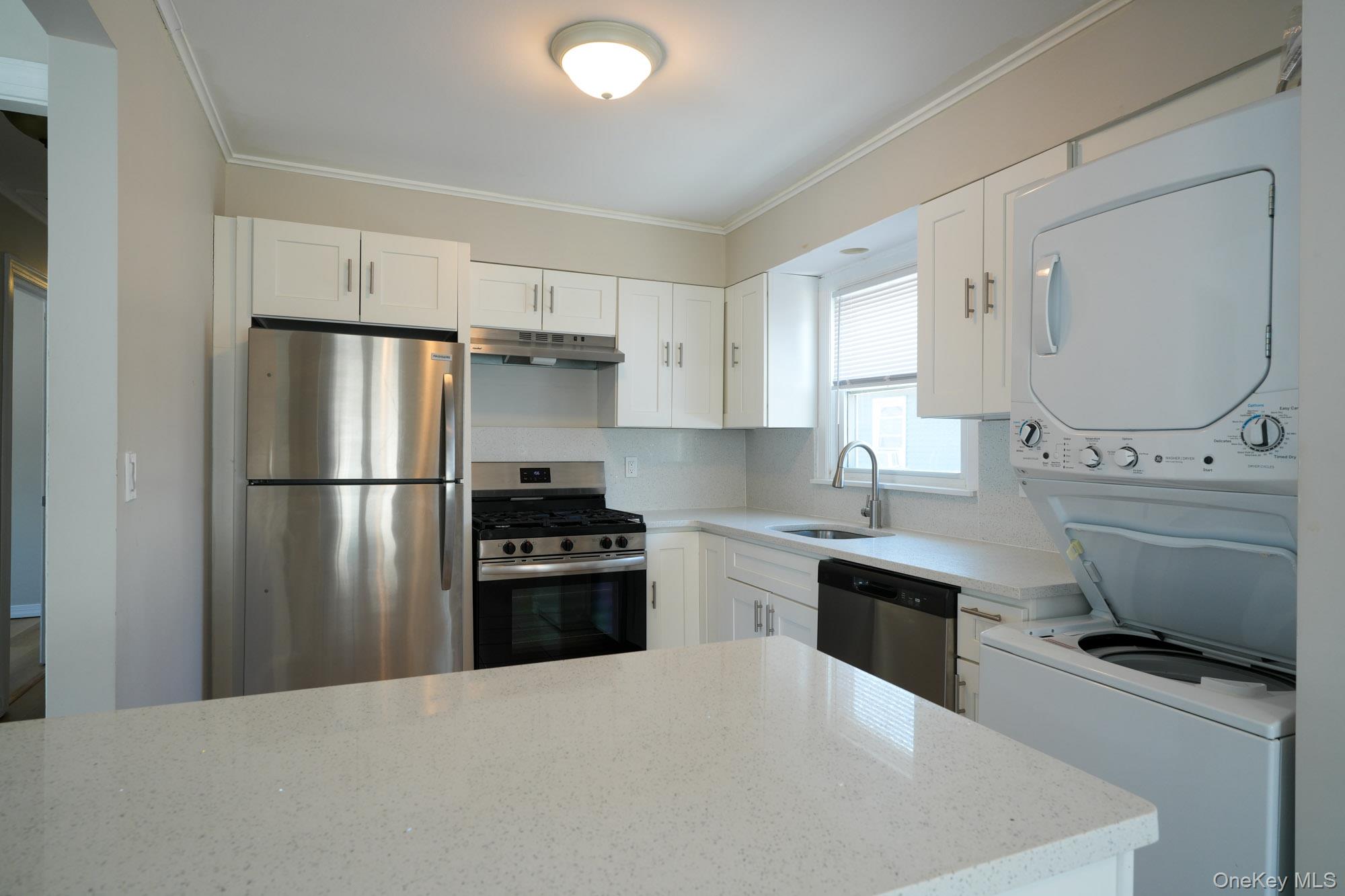 59 Troy Avenue Upper Property Photo 8