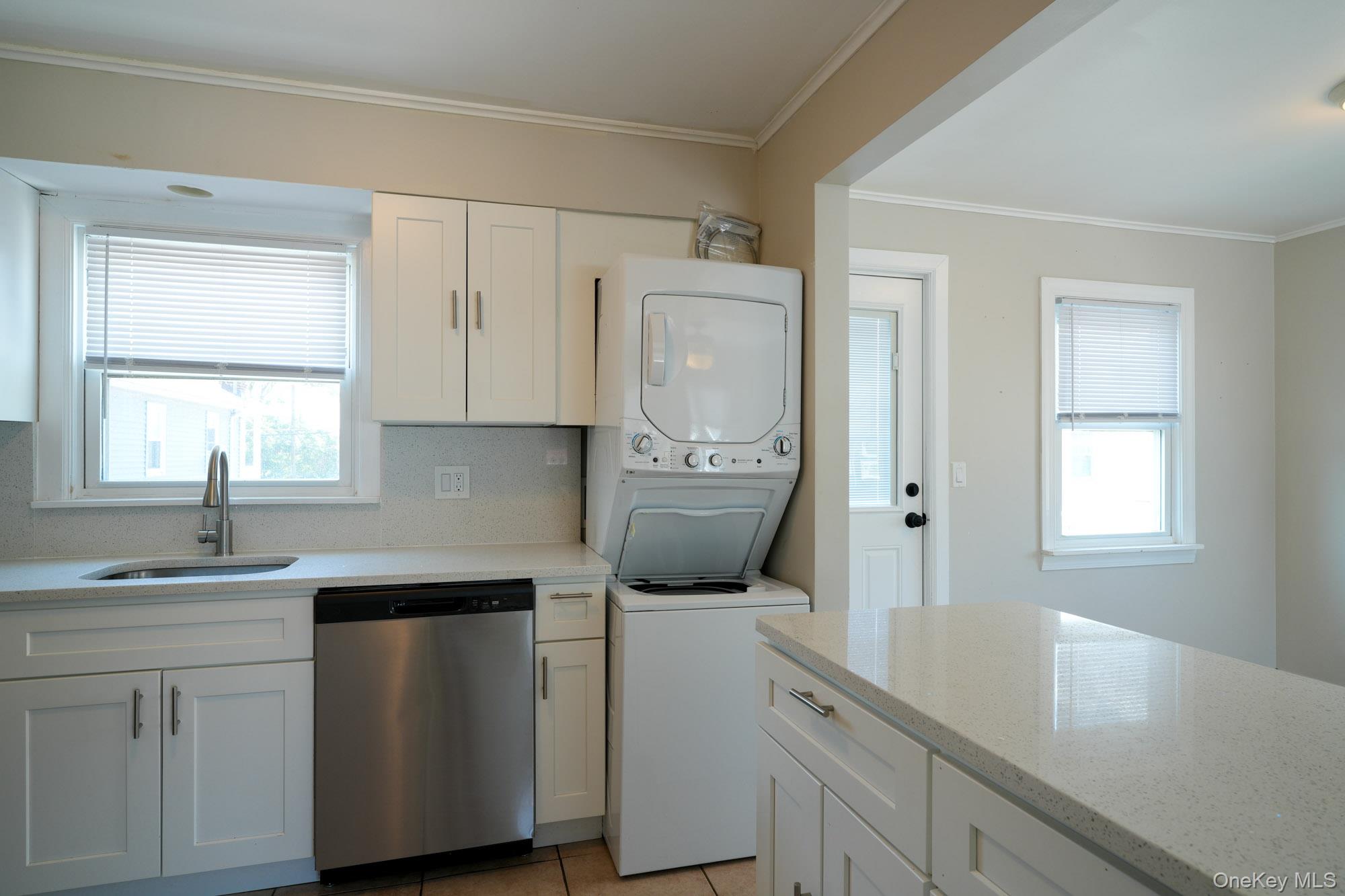 59 Troy Avenue Upper Property Photo 9