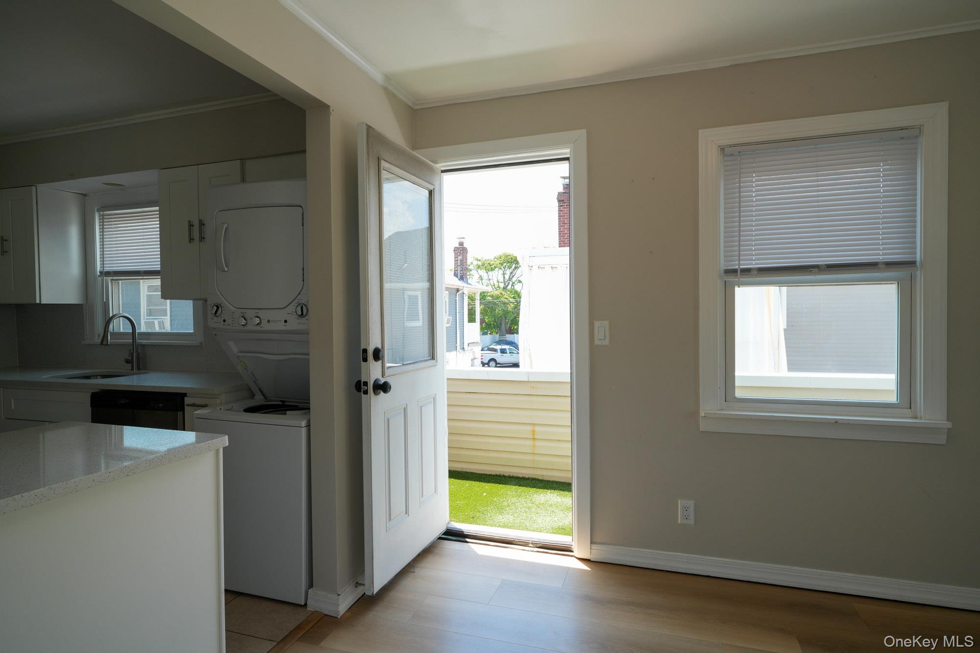 59 Troy Avenue Upper Property Photo 28