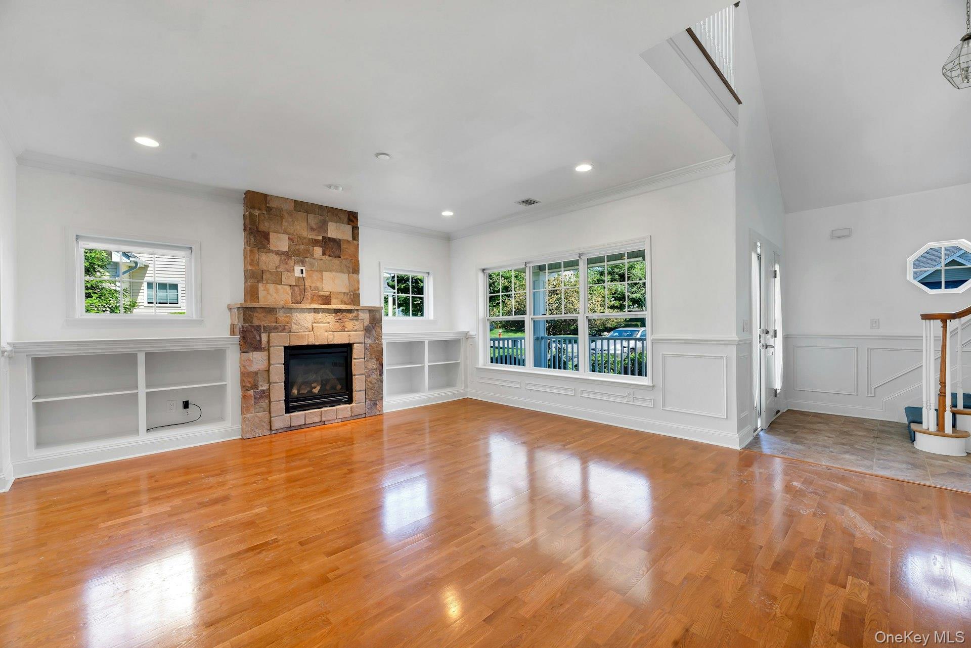 159 Stoneleigh Drive Property Photo 4