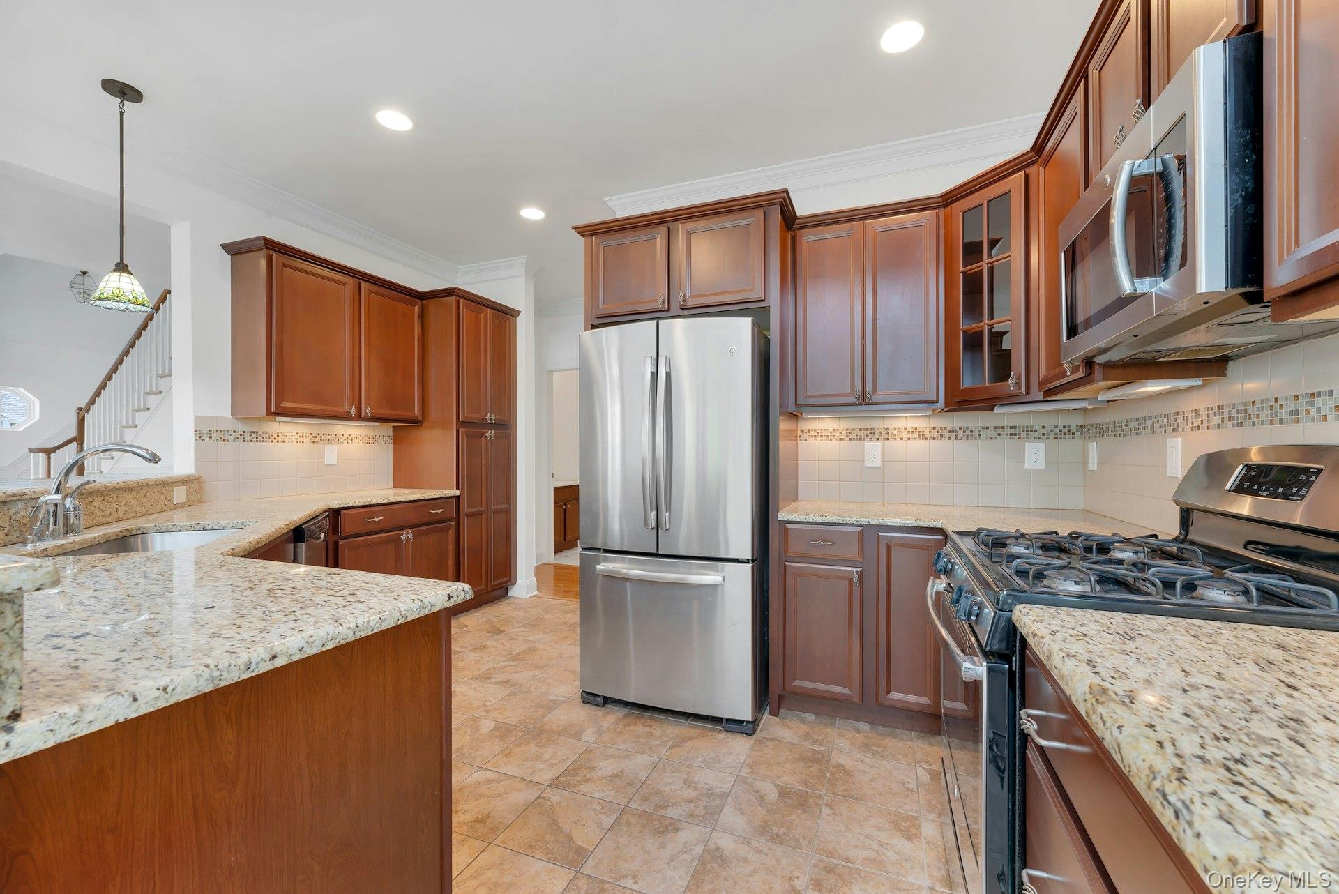 159 Stoneleigh Drive Property Photo 10