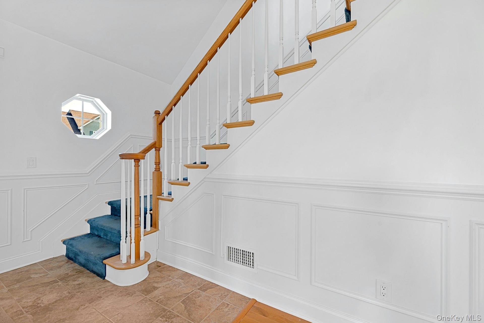 159 Stoneleigh Drive Property Photo 15