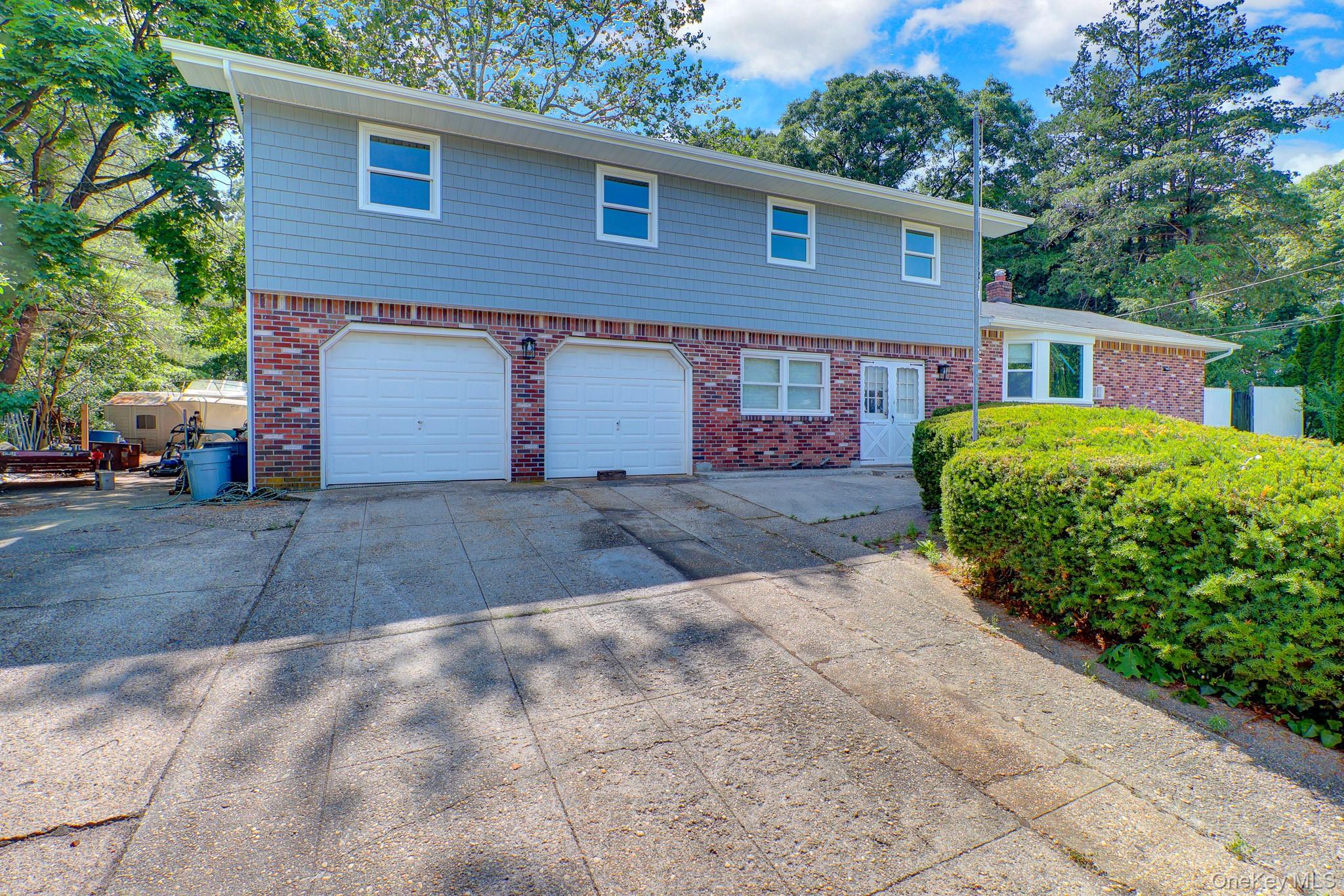 6 Stonington Circle Property Photo 2