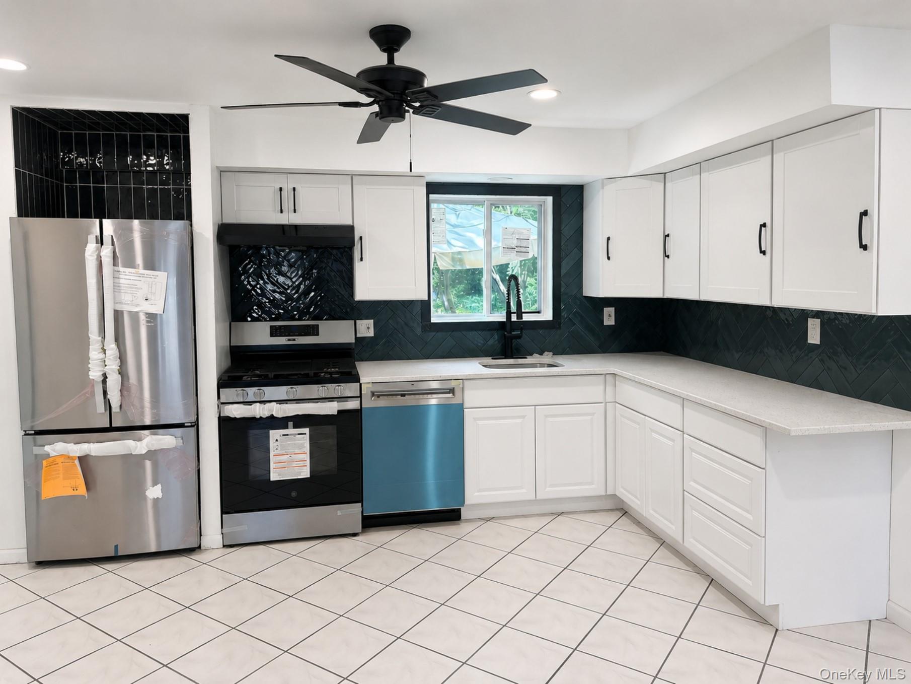 6 Stonington Circle Property Photo 3