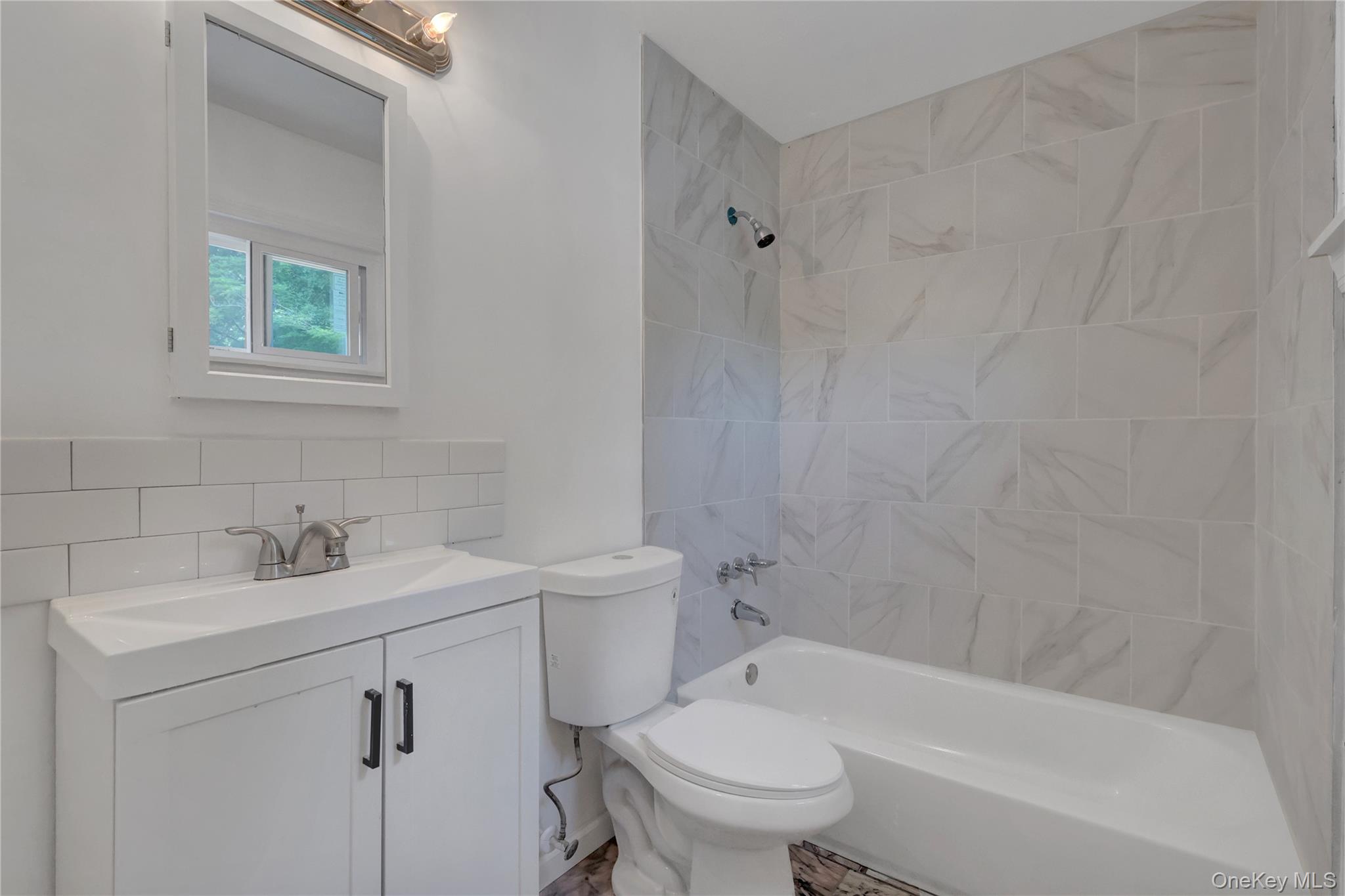 6 Stonington Circle Property Photo 16