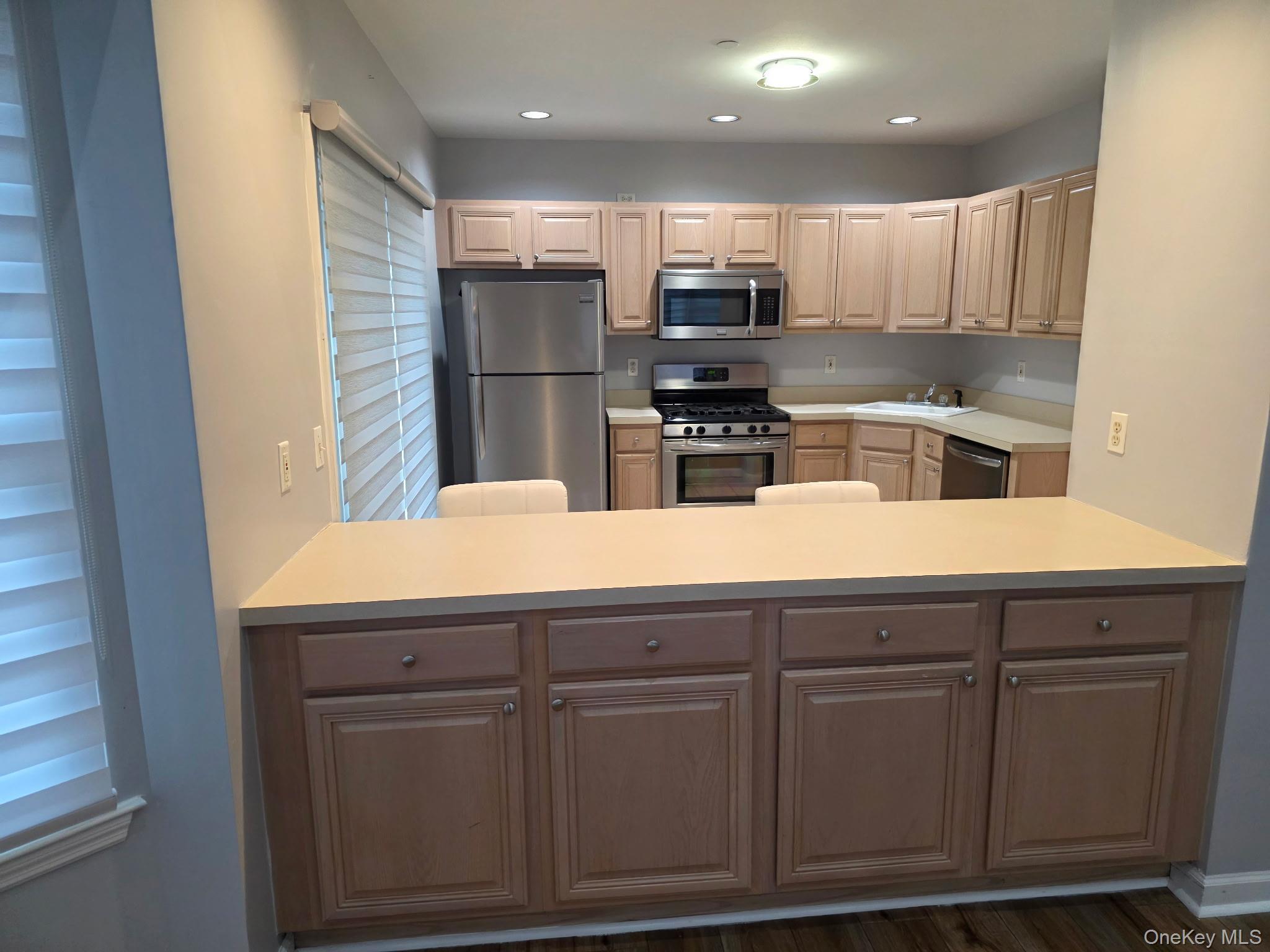 82 Kate Circle Property Photo 6