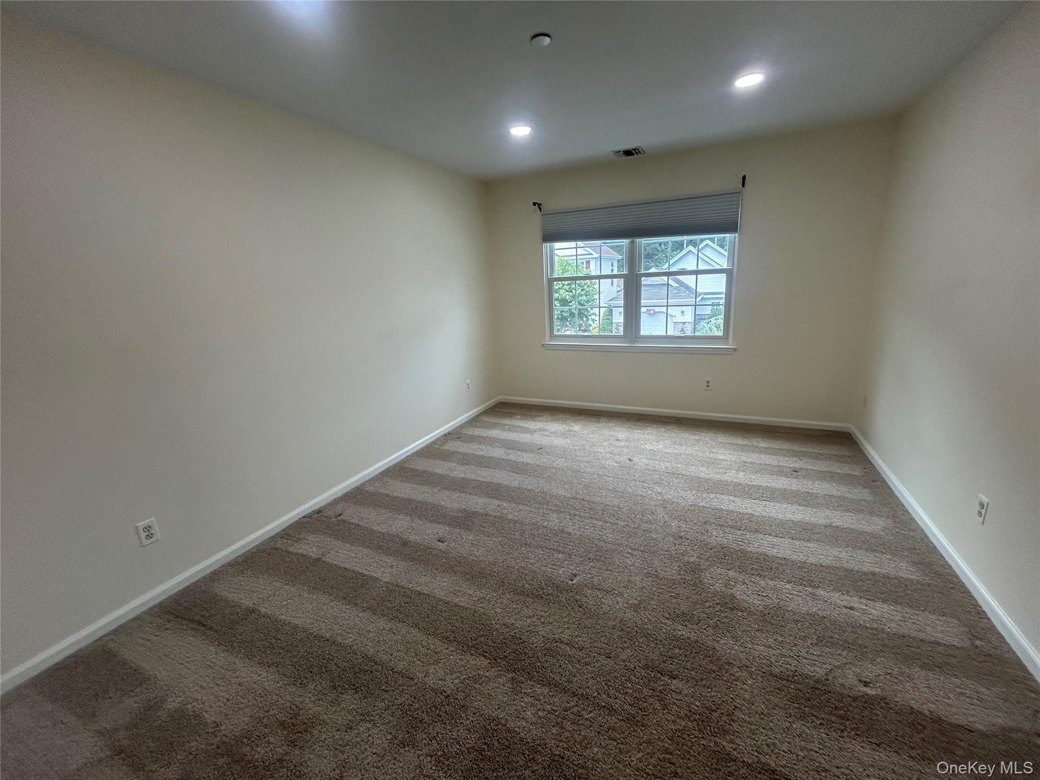 82 Kate Circle Property Photo 7