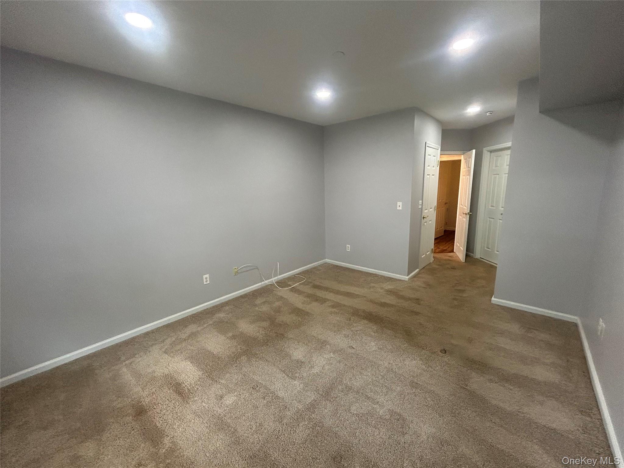 82 Kate Circle Property Photo 8