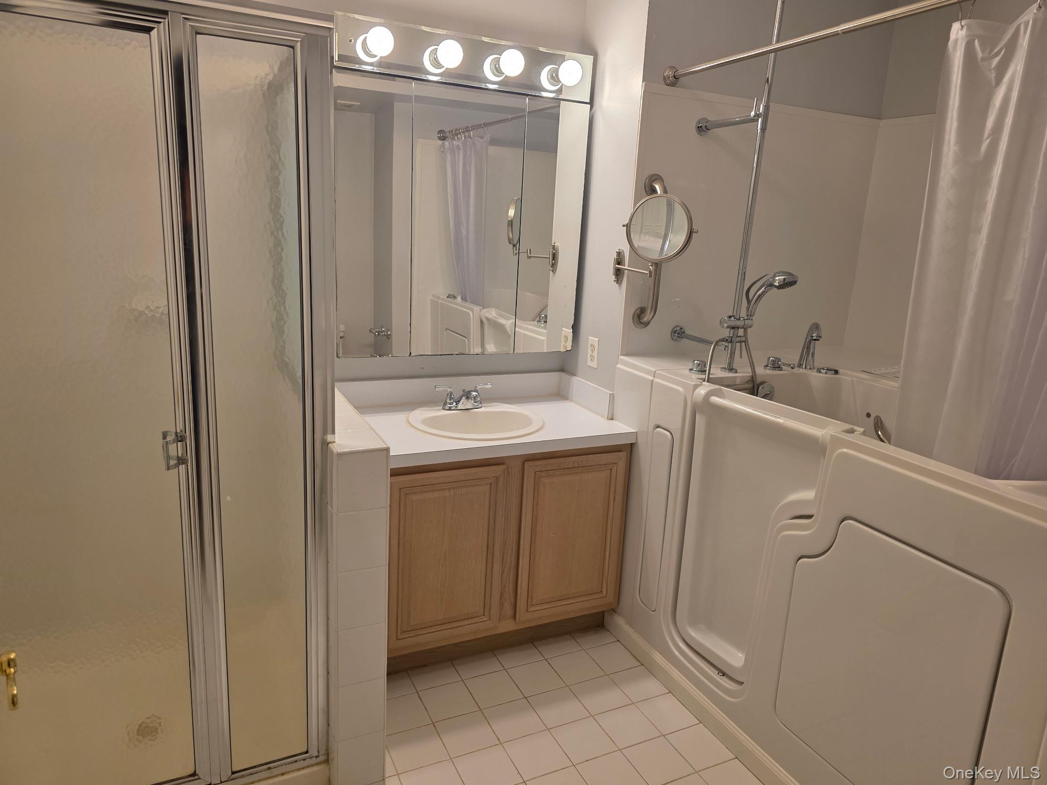 82 Kate Circle Property Photo 11