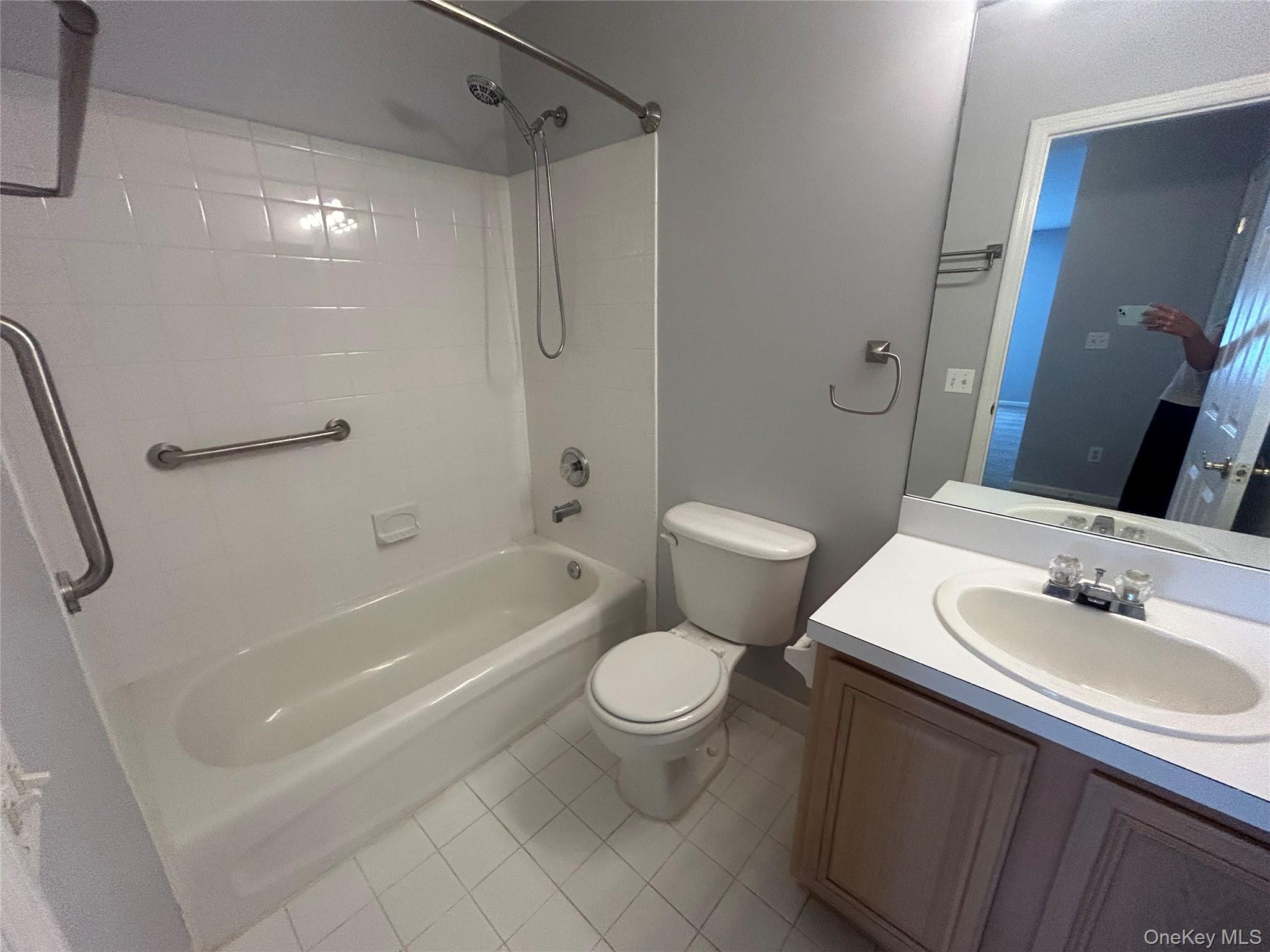 82 Kate Circle Property Photo 14