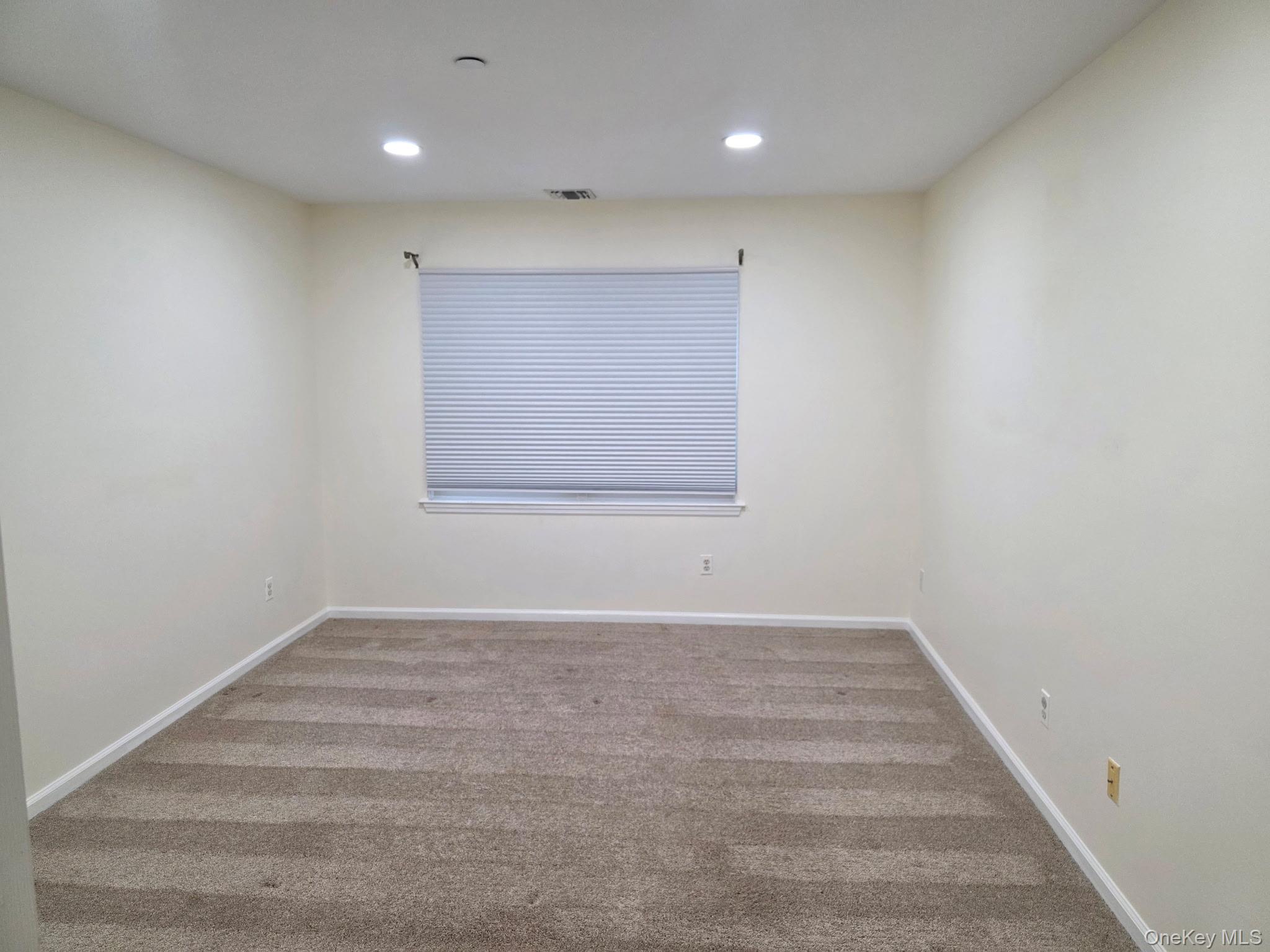 82 Kate Circle Property Photo 18