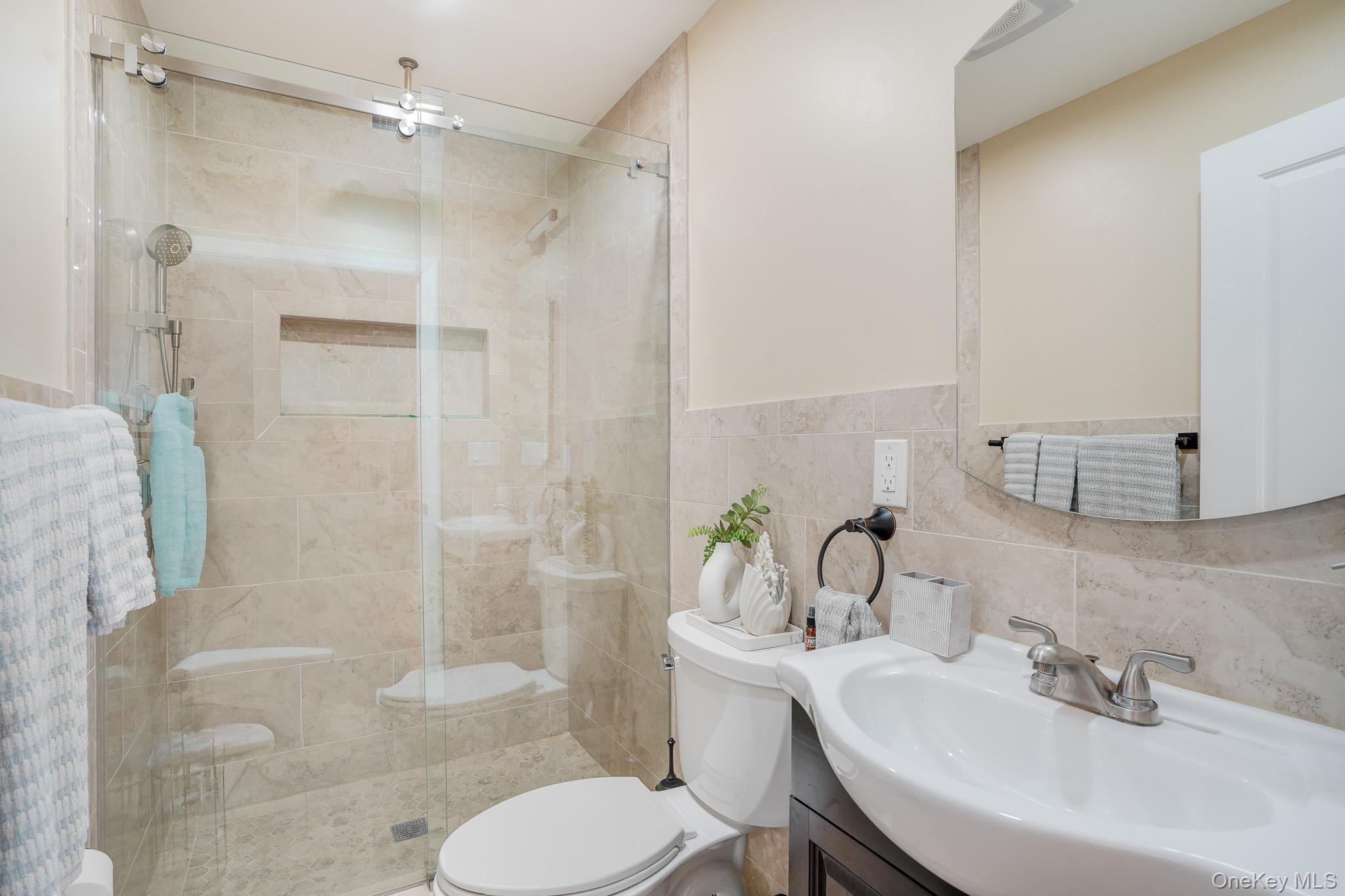 609 Washington Street Property Photo 16