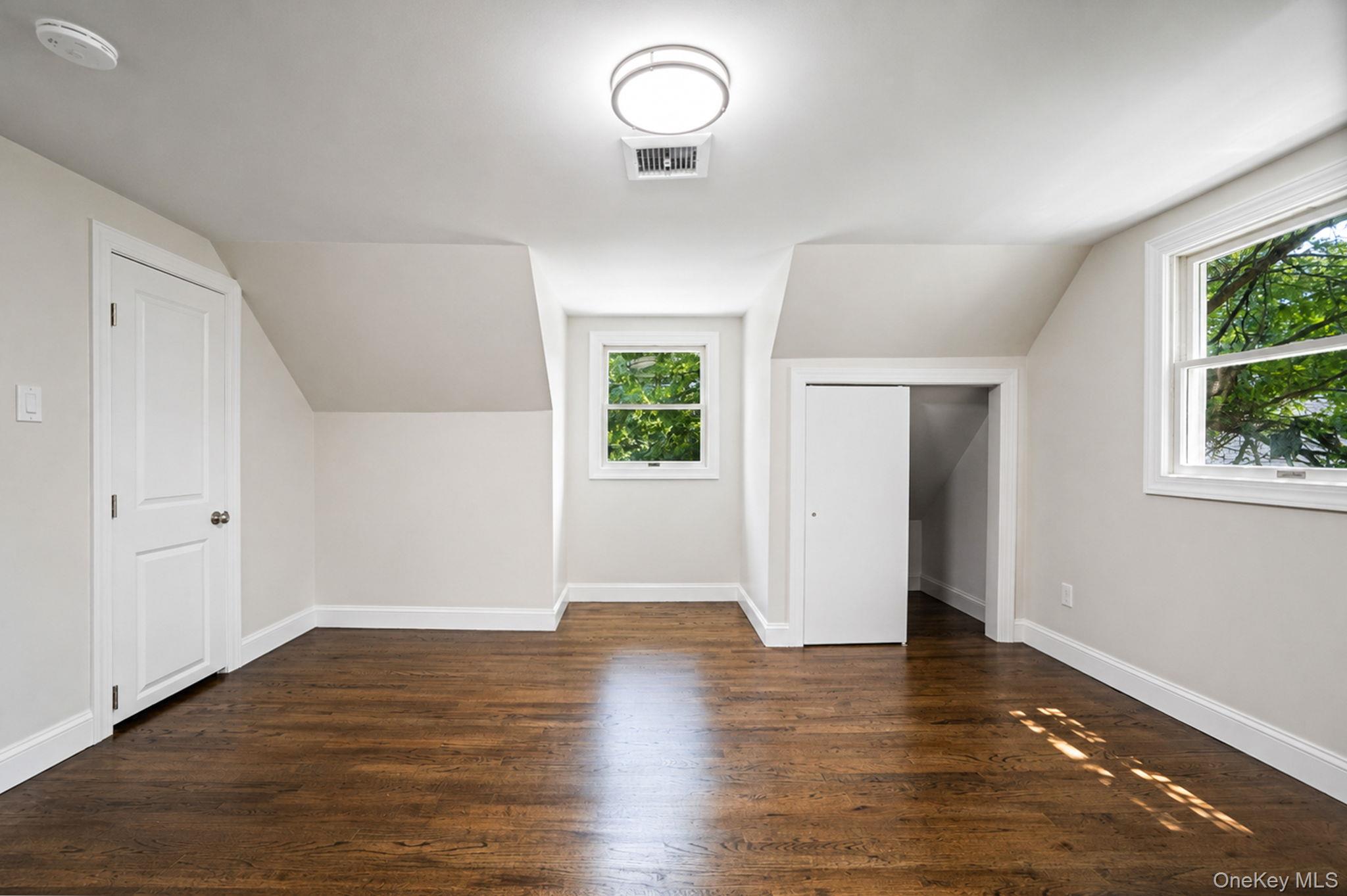 245 Melville Road Property Photo 18
