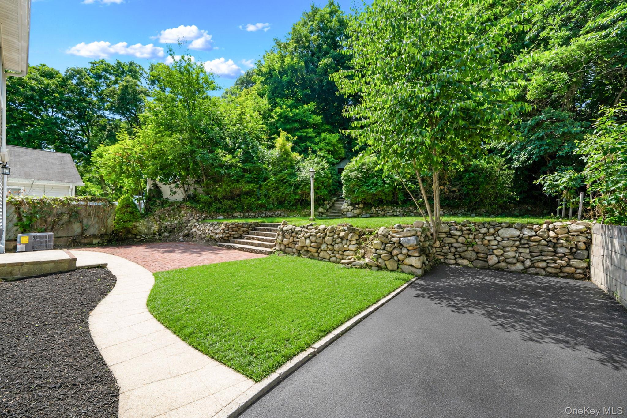 245 Melville Road Property Photo 31
