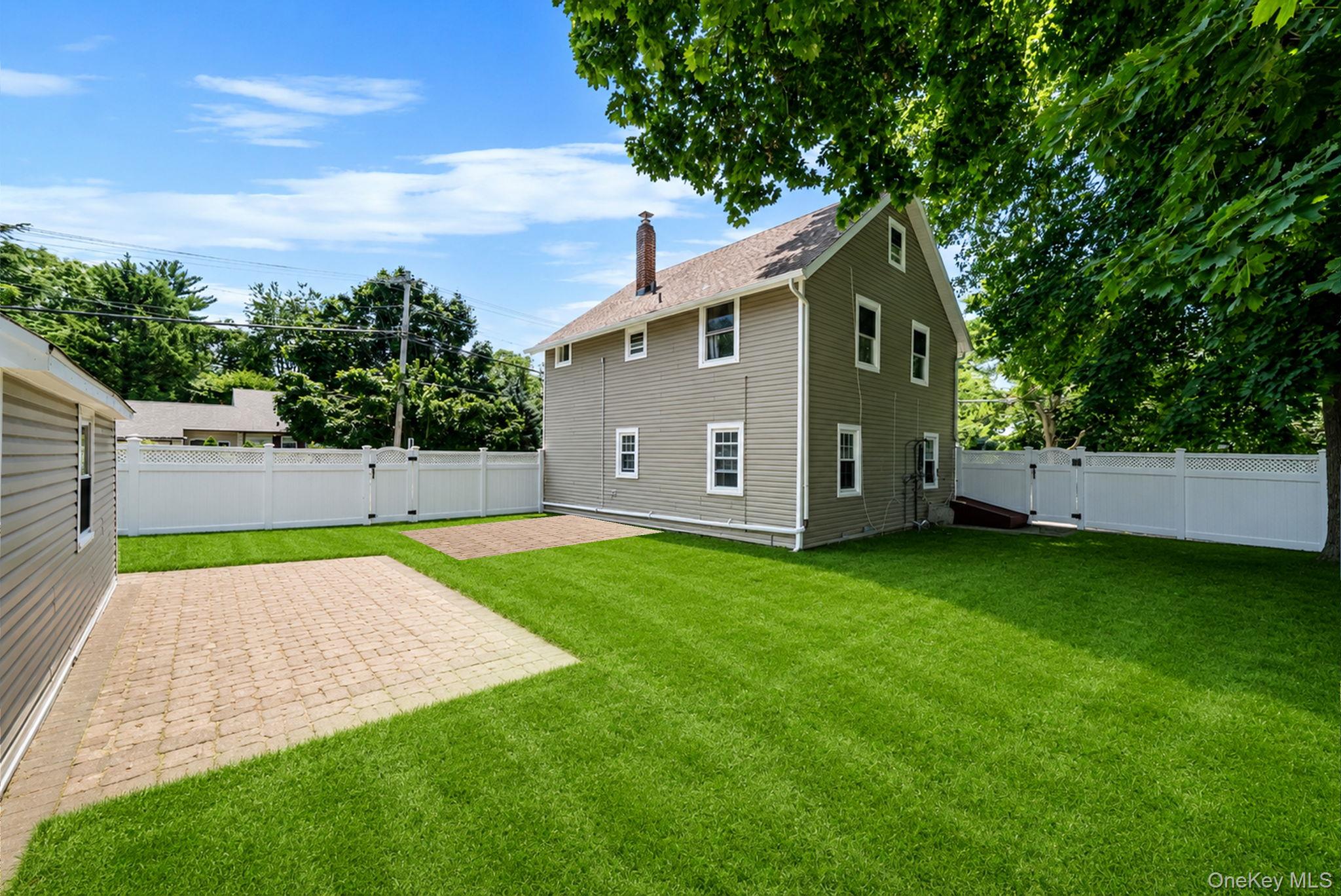 22 Locust Avenue Property Photo 4