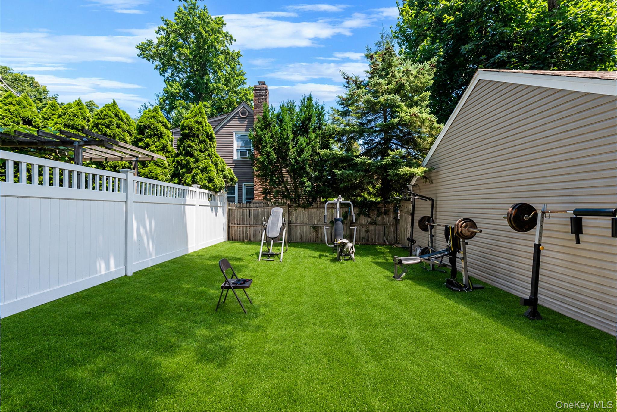 22 Locust Avenue Property Photo 5