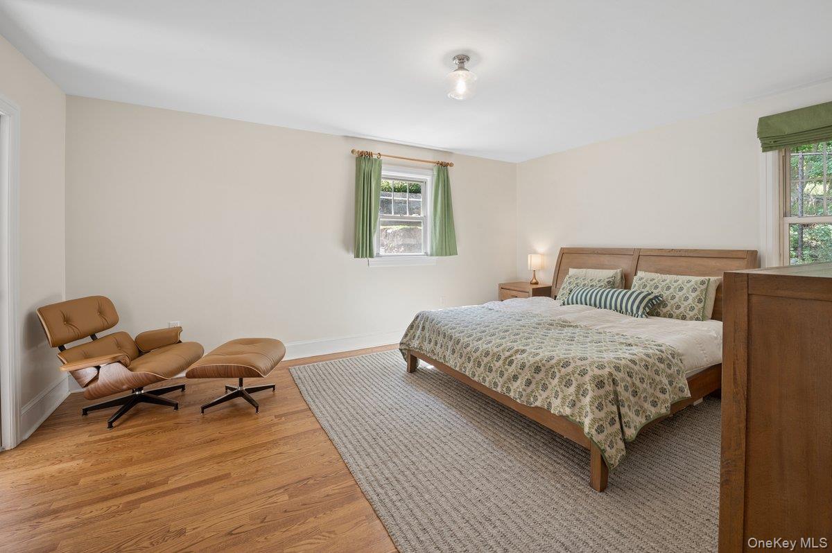 184 Farragut Avenue Property Photo 14