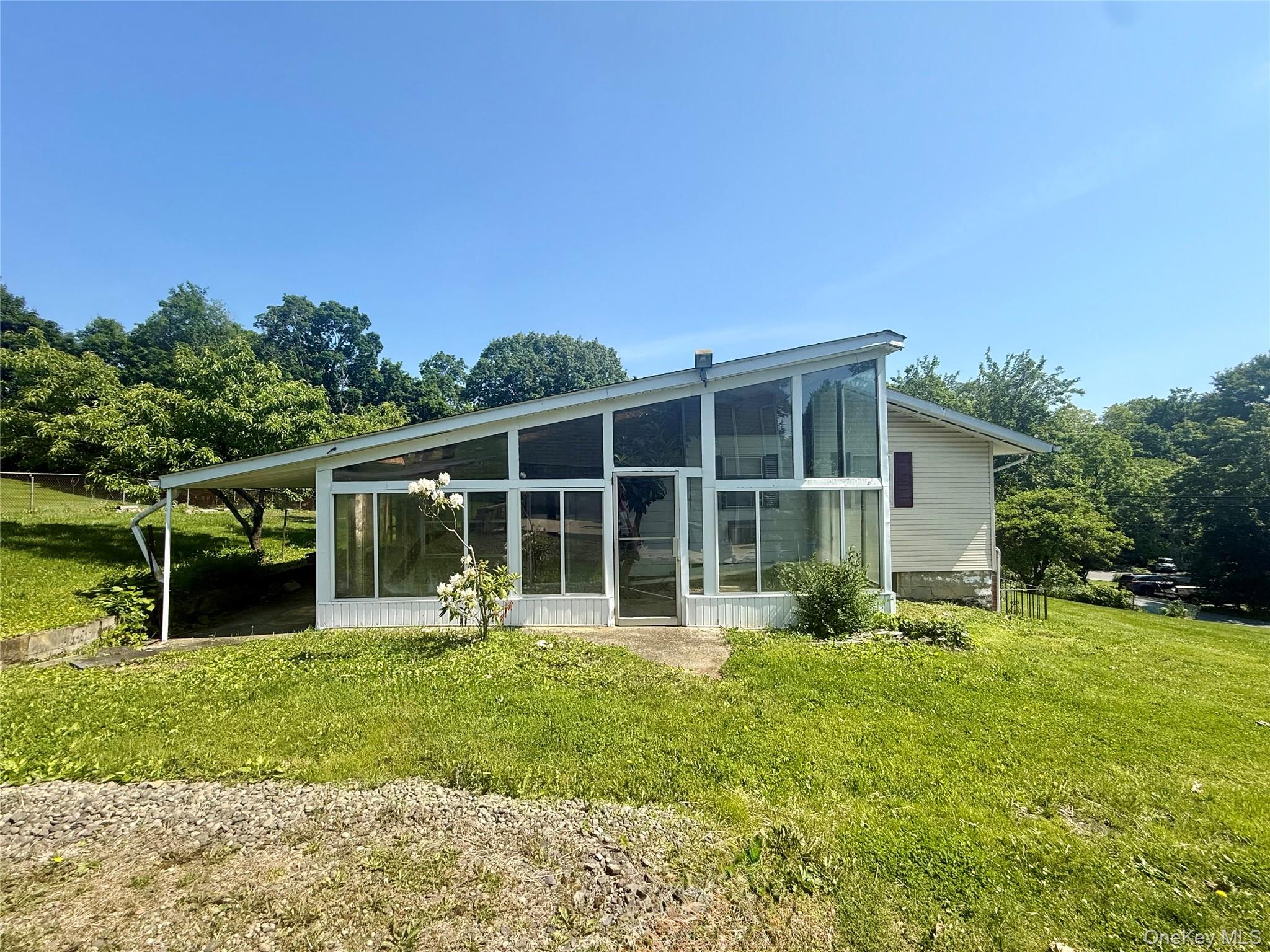231 Highland Avenue Property Photo 5