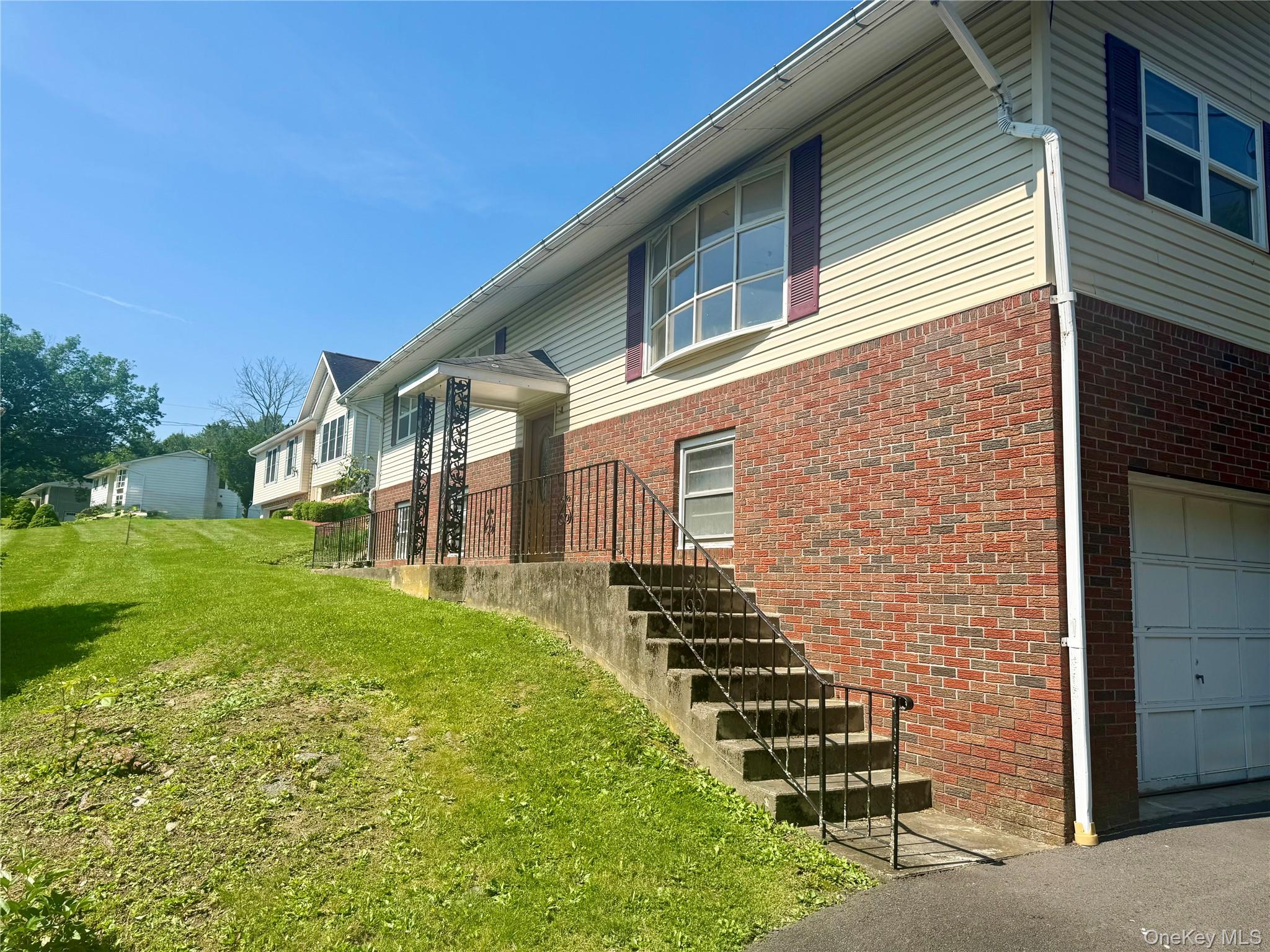 231 Highland Avenue Property Photo 8