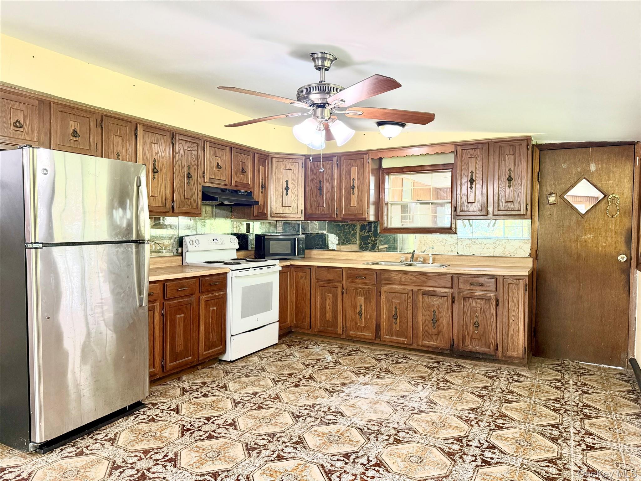 231 Highland Avenue Property Photo 25
